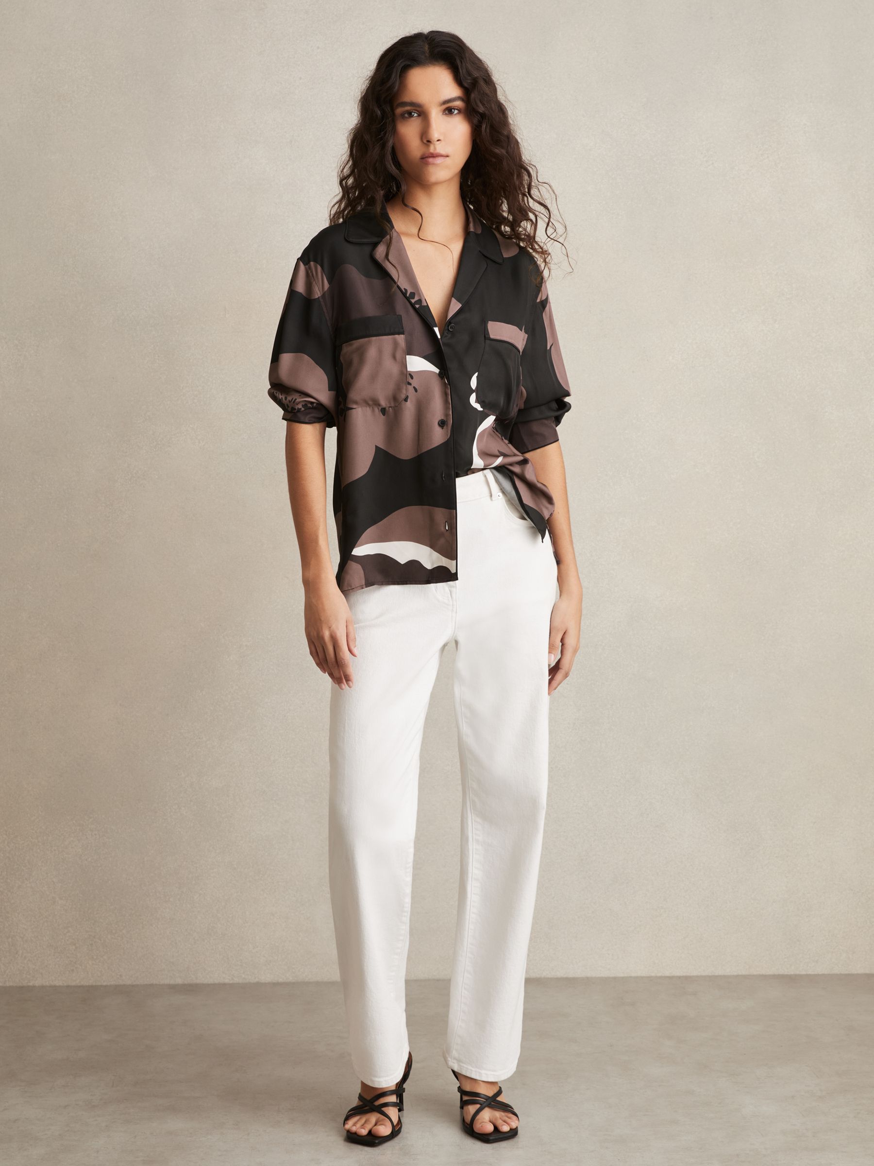 Floral-Print Long-Sleeve Shirt in Black/Brown