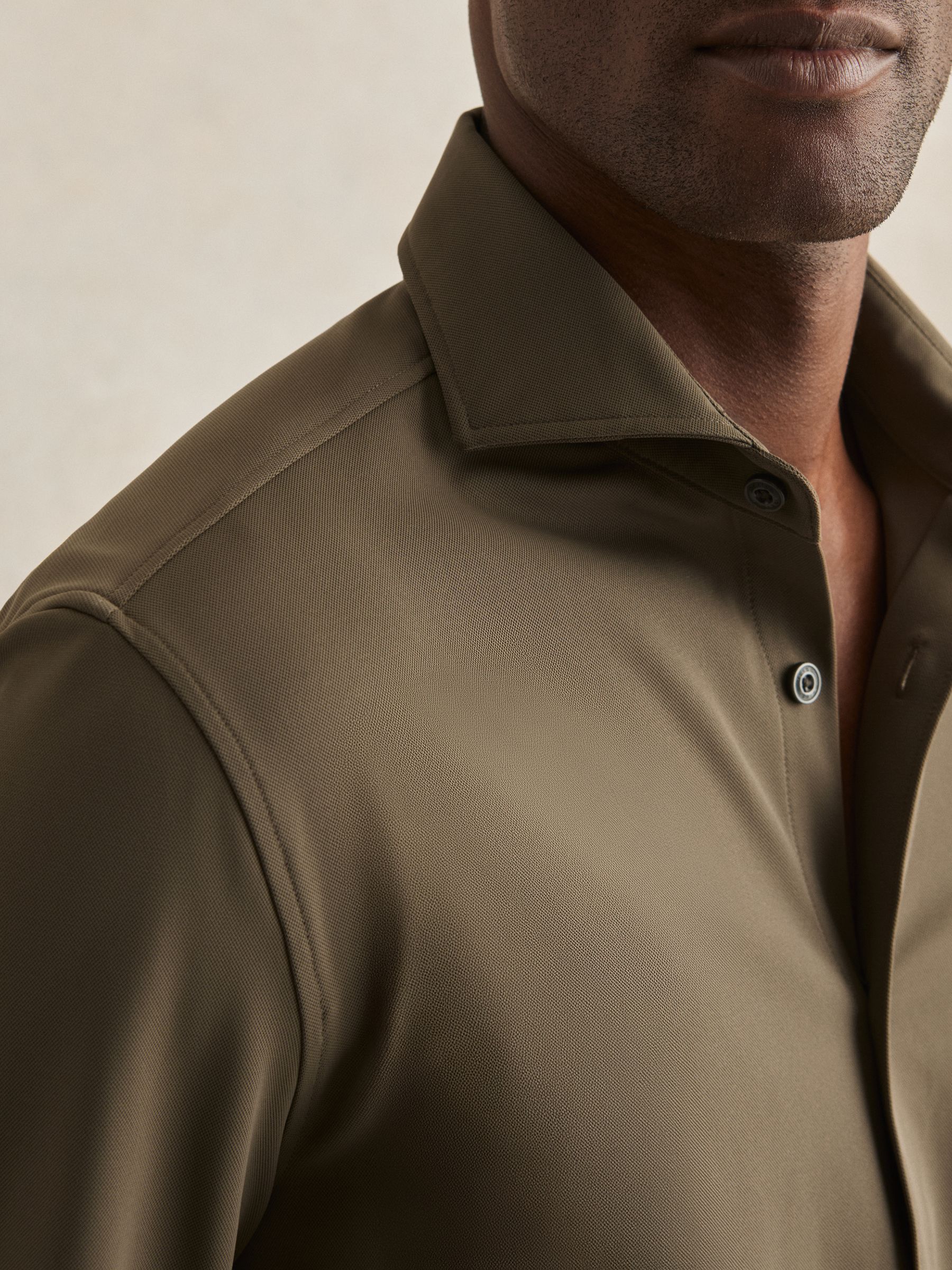 Stretch Jersey Cutaway-Collar Shirt in Olive Green