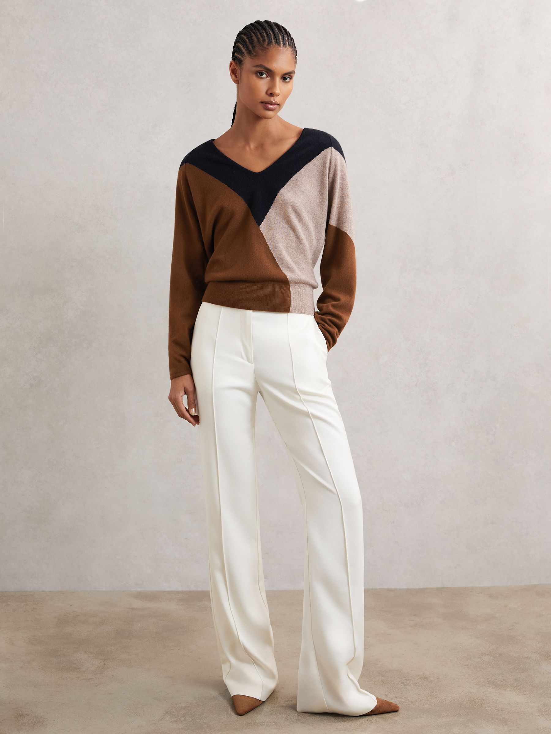 Wool-Blend Colourblock Knit Jumper with Cashmere in Toffee Brown/Navy/Neutral