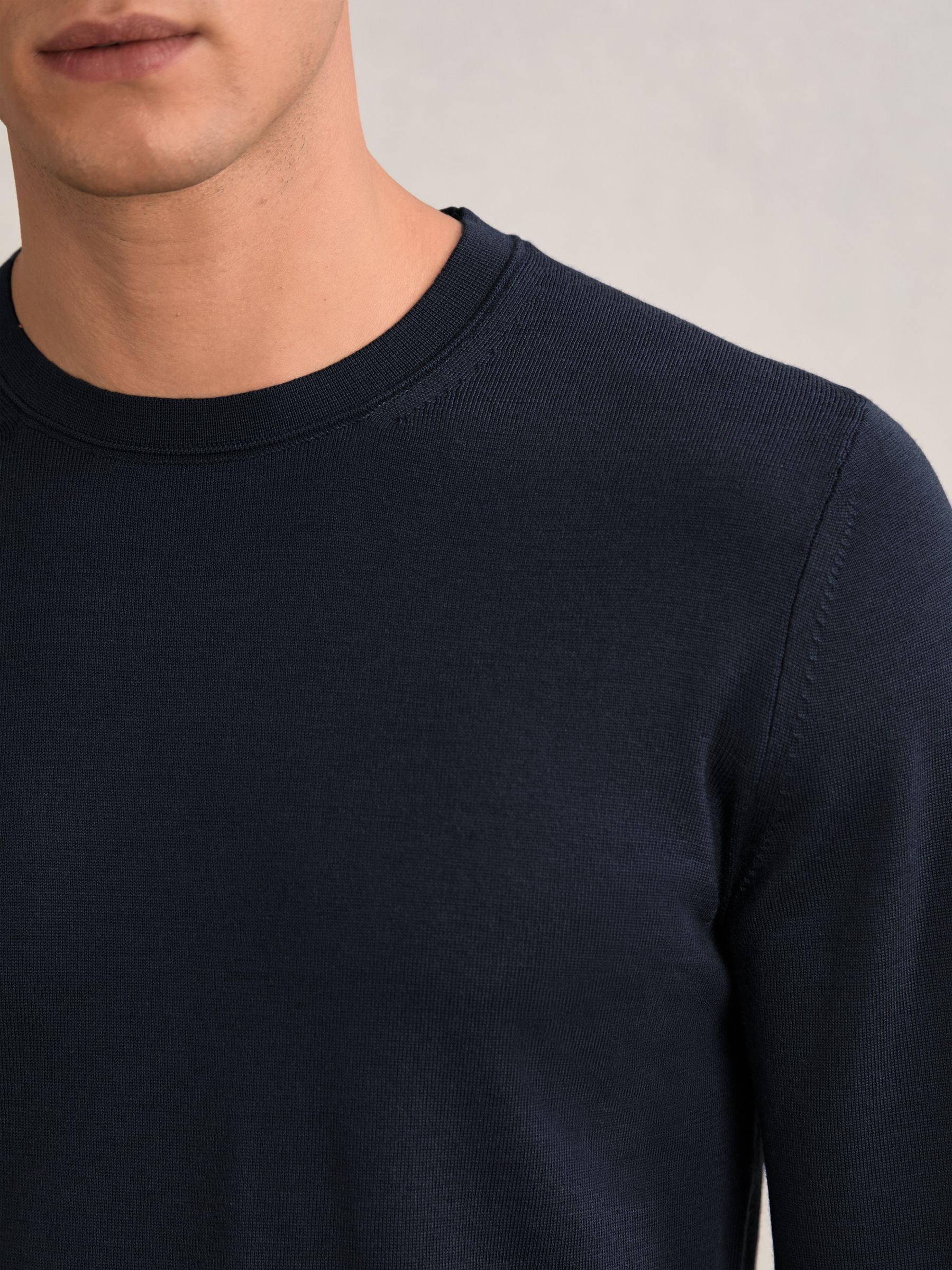 Merino Wool Crew Neck Jumper in Midnight Navy