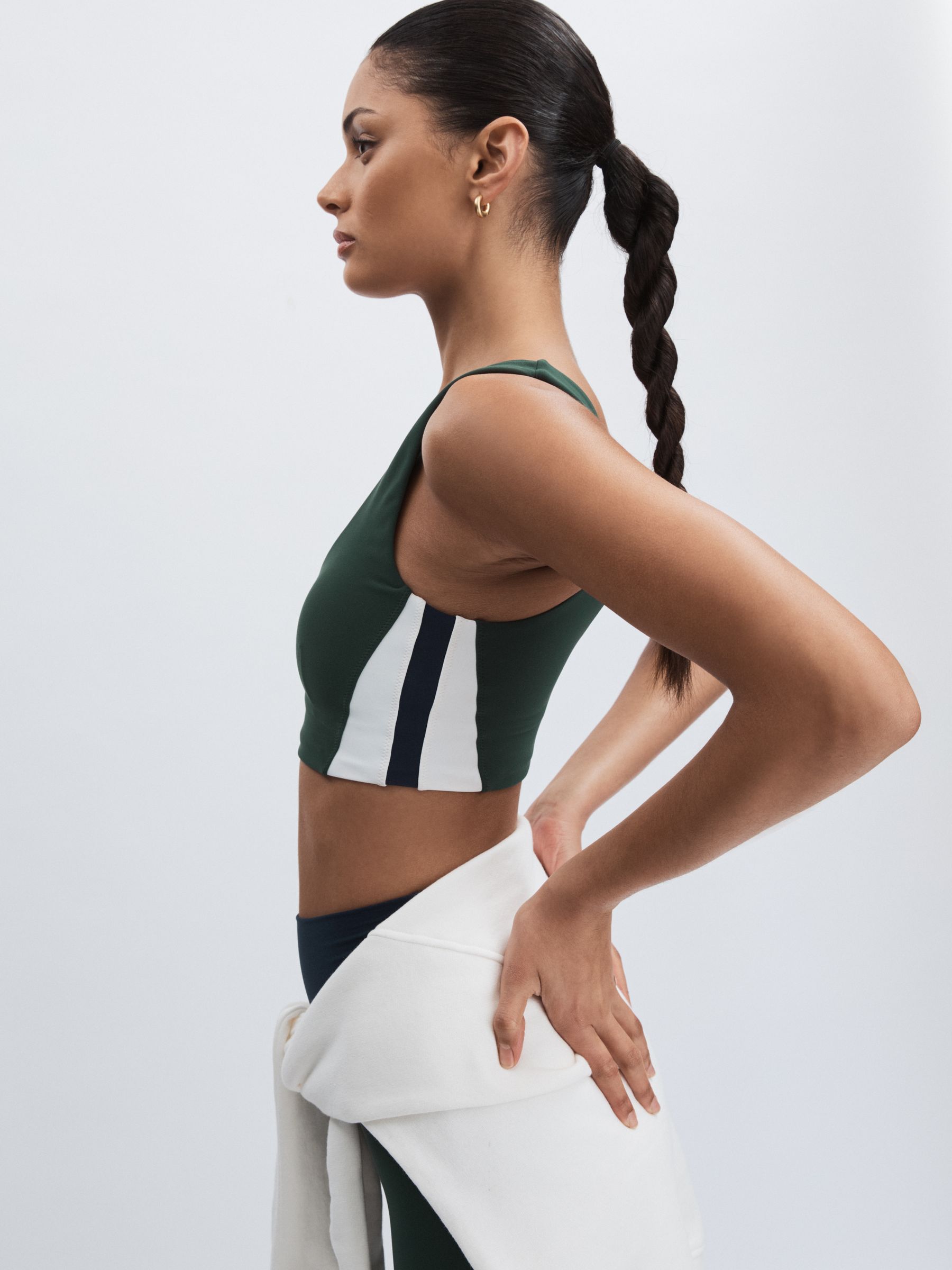 V-Neck Sports Bra in Green