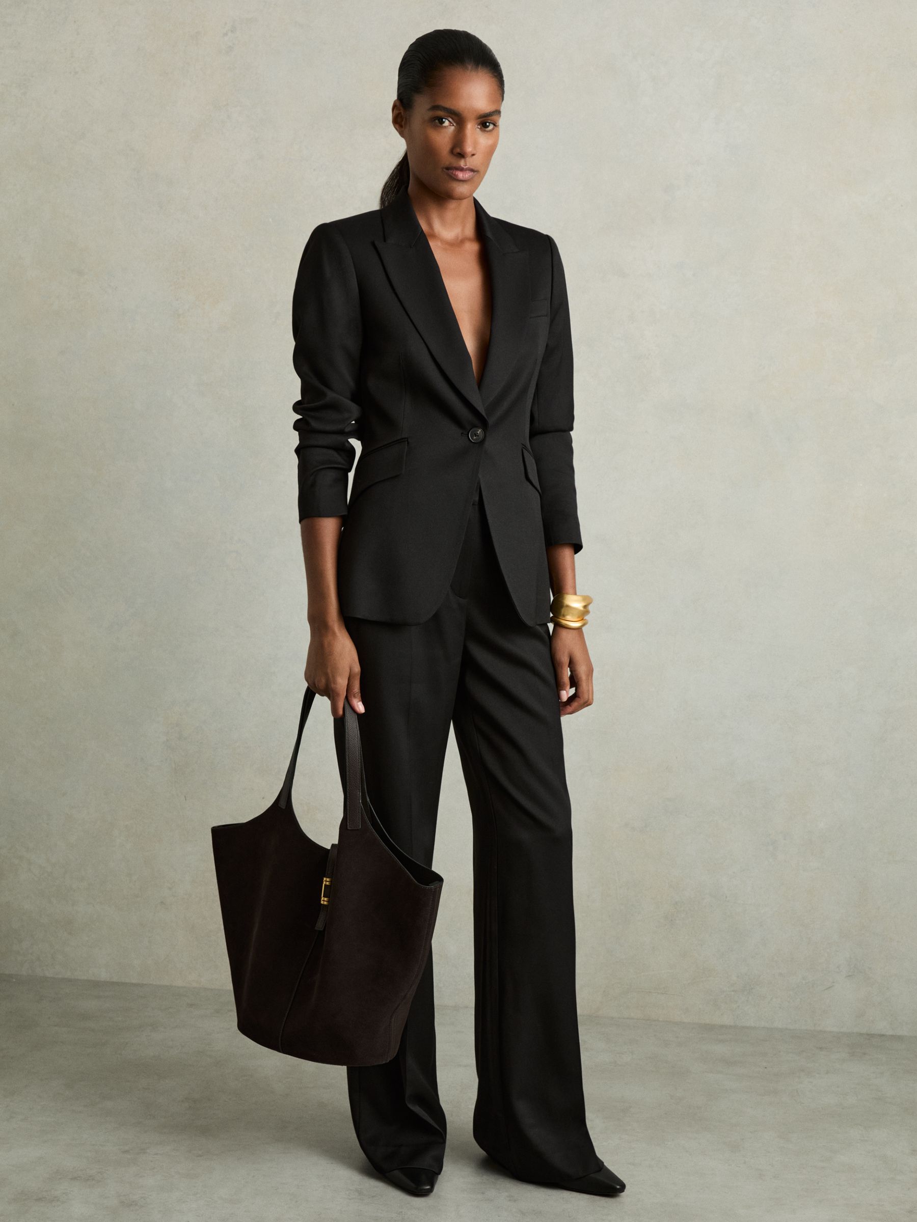 Wide-Leg Tailored Trousers in Black