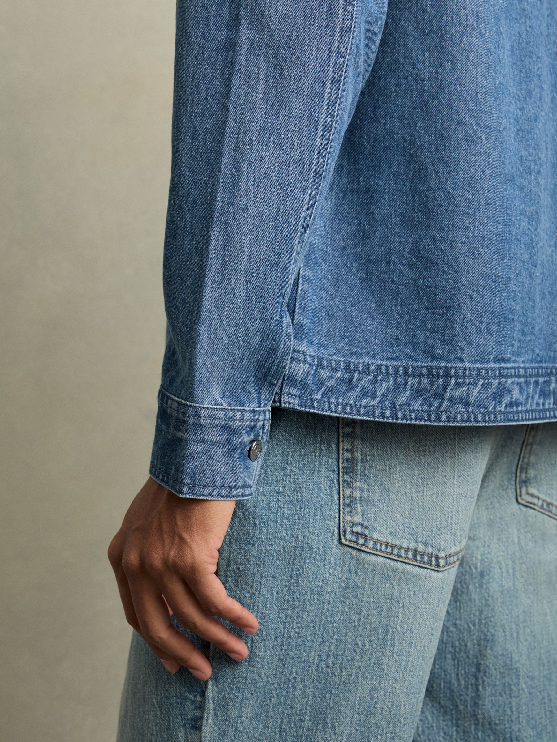 Cotton-Denim Button-Through Overshirt in Light Blue Wash