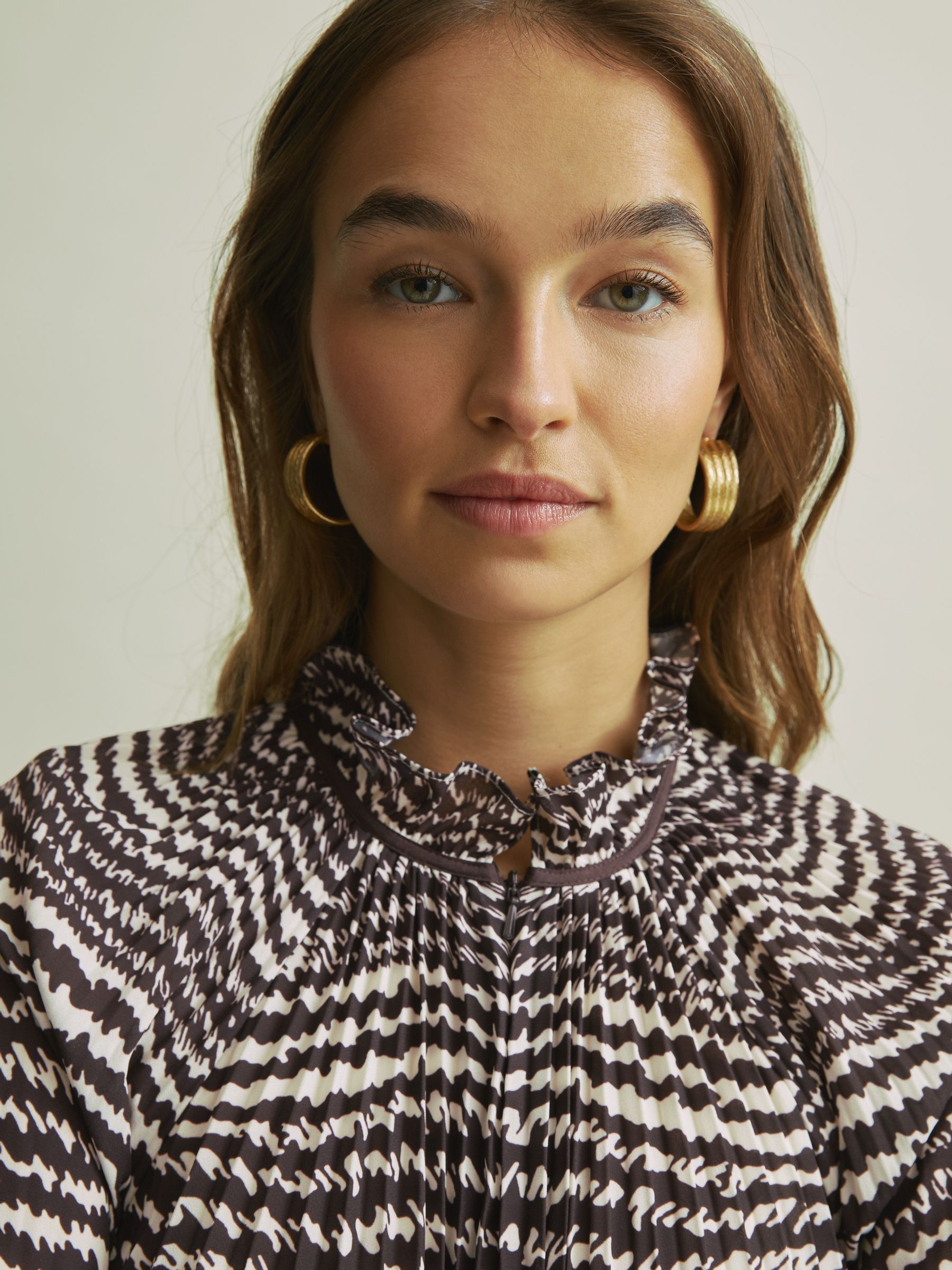 Florere Pleated Frill Midi Dress in Chocolate