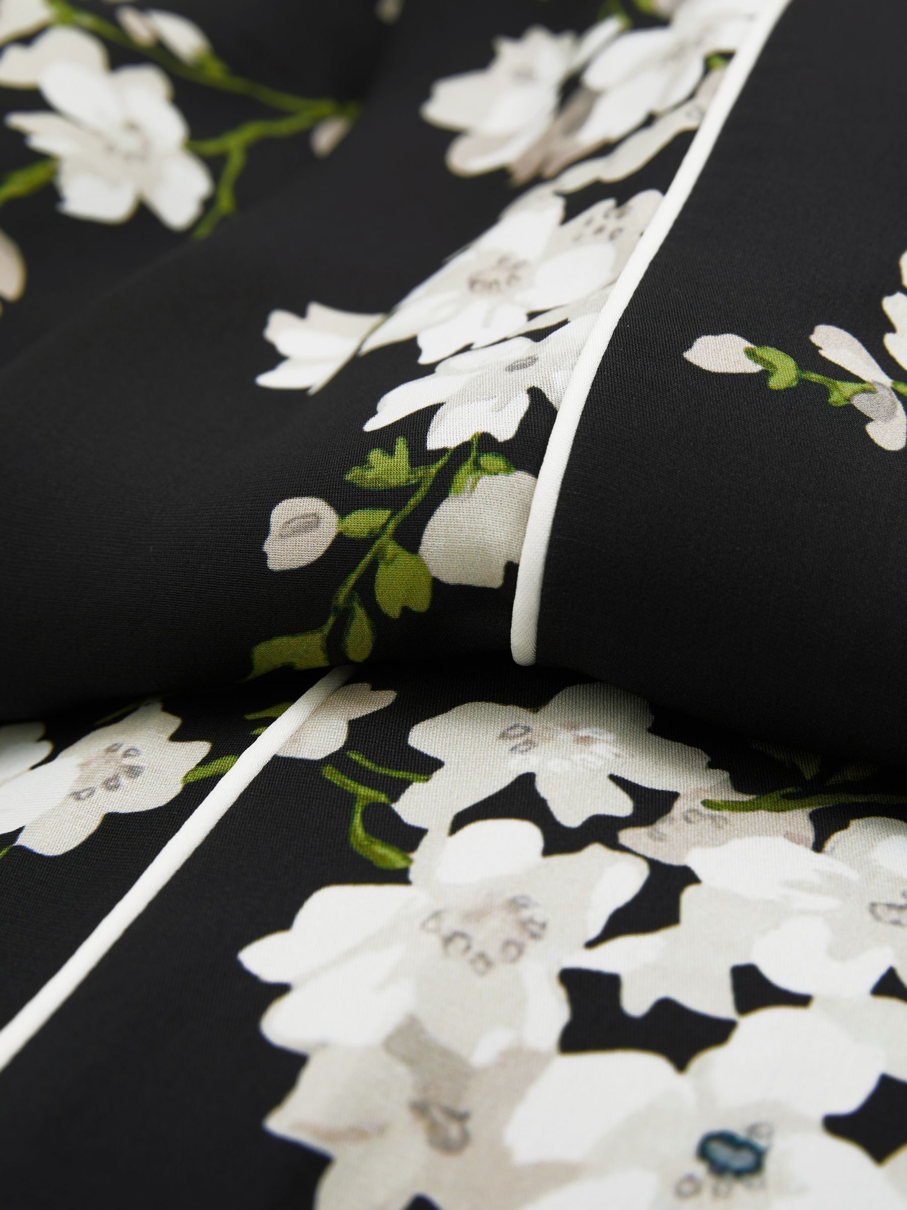 Florere High Rise Wide Leg Trousers in Black