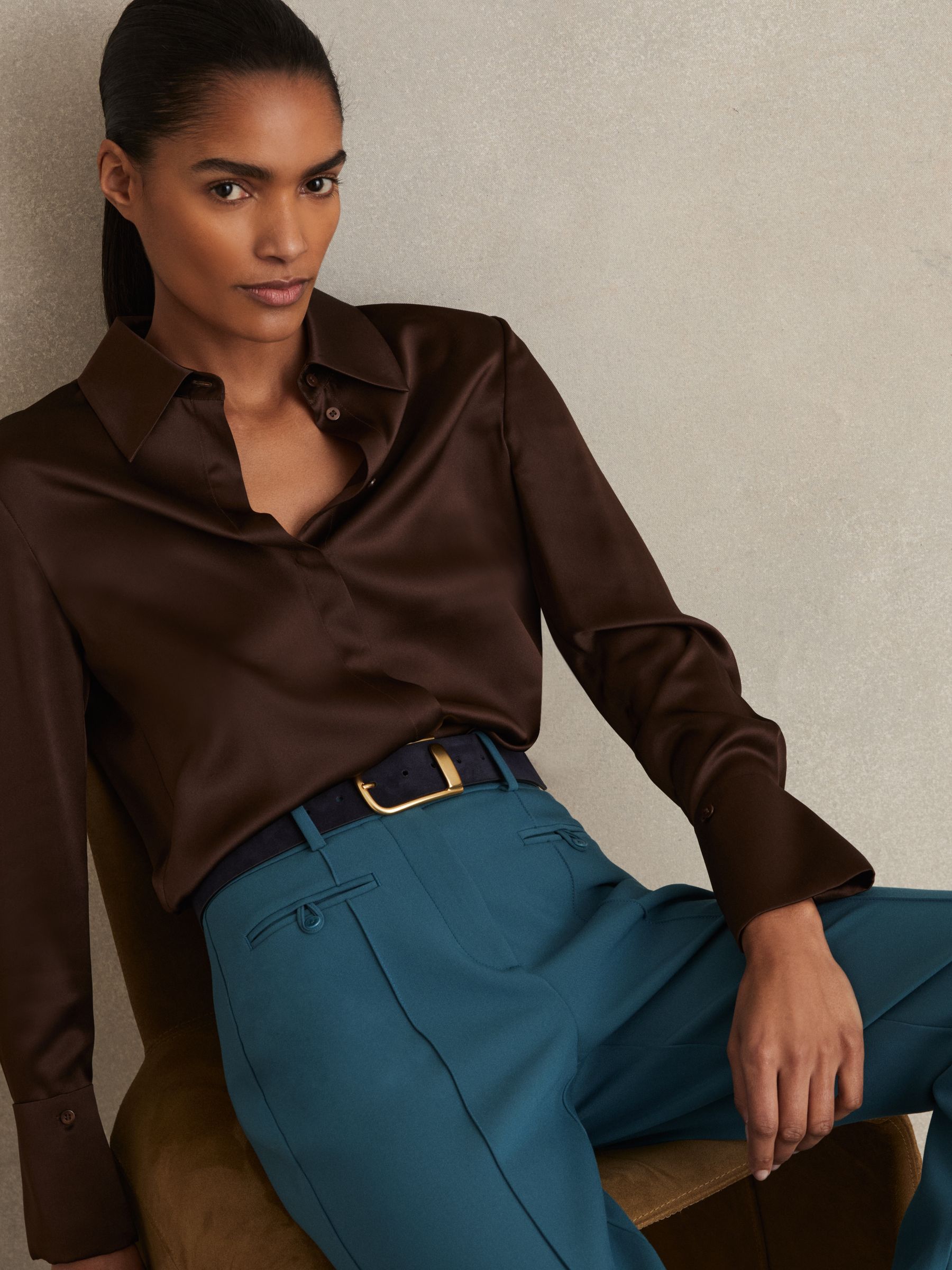 Suede Half Keeper Belt in Navy