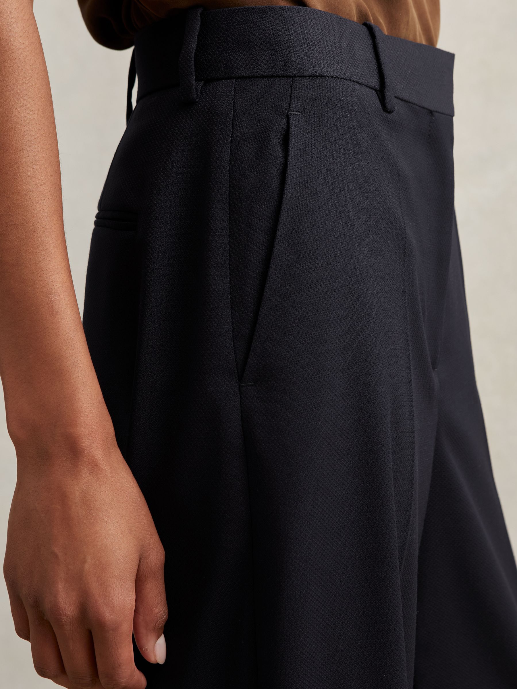 Wool-Blend Wide-Leg Suit Trousers in Navy