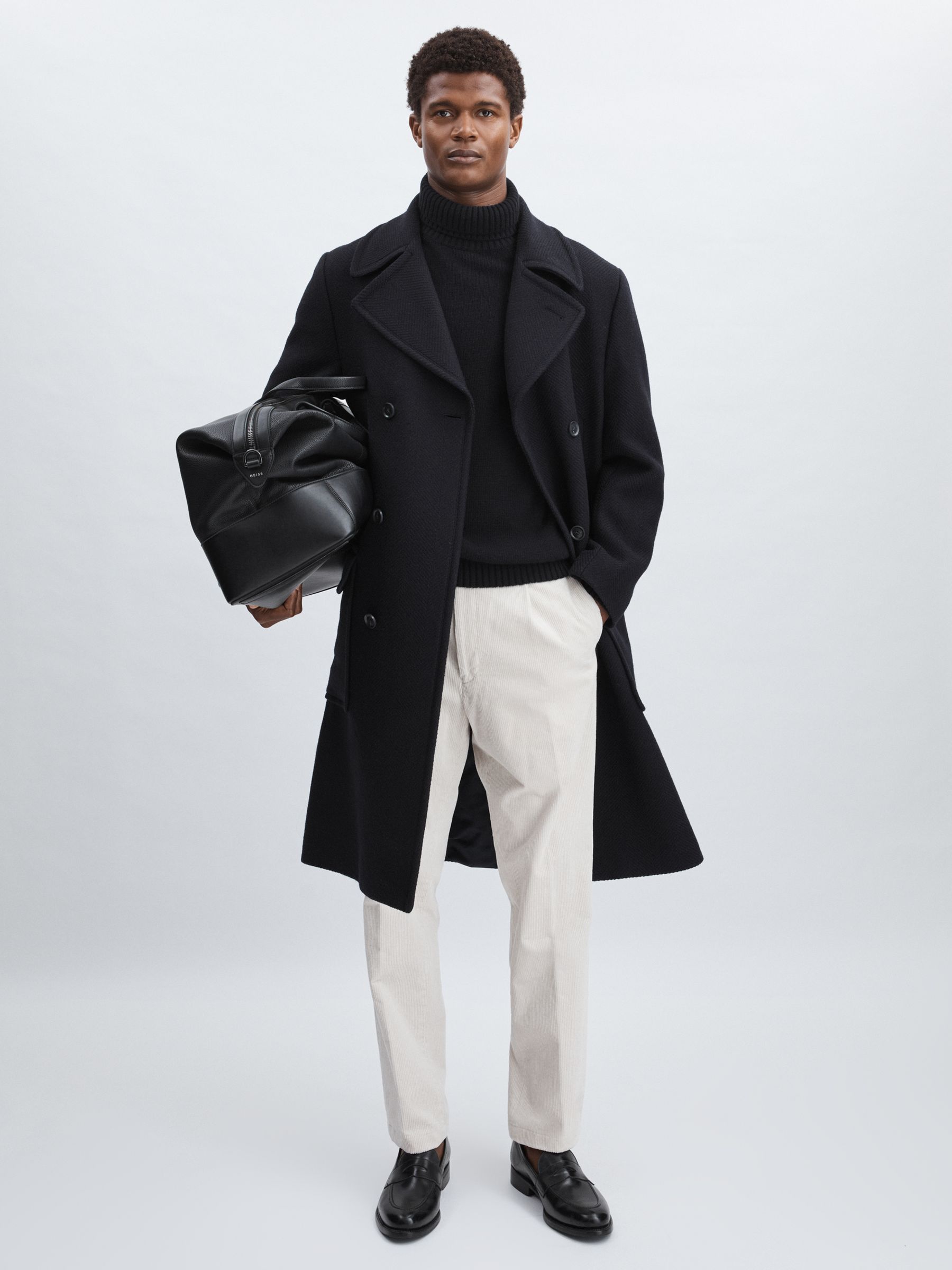 Oscar Jacobson Wool Herringbone Double-Breasted Coat in Navy