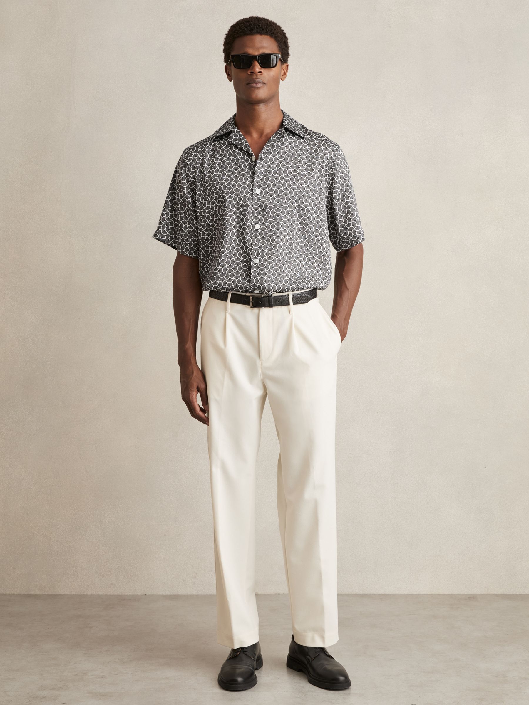 Geometric Wave Print Cuban Shirt in Black/White