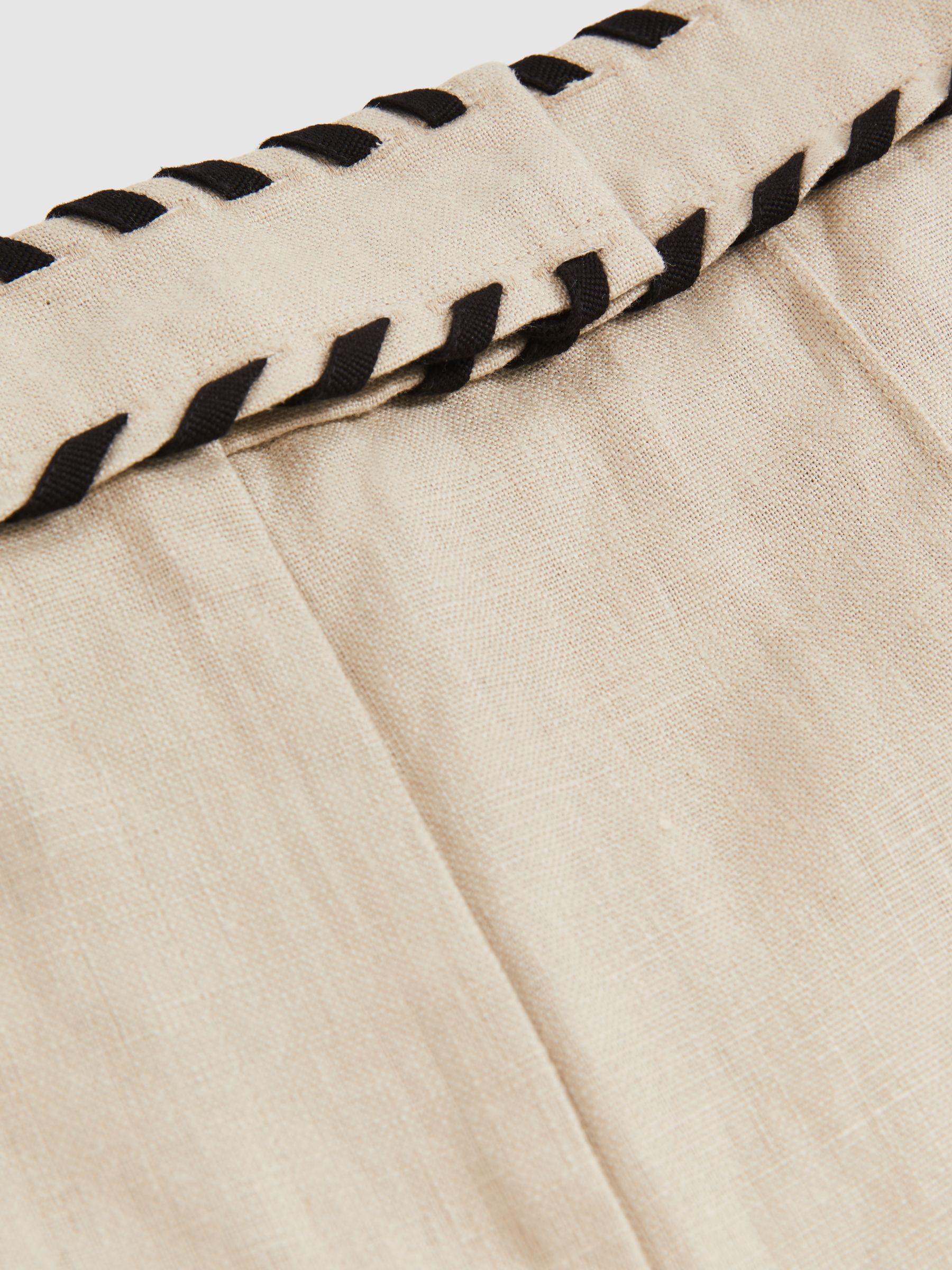 Linen Whipstitch Shorts in Neutral