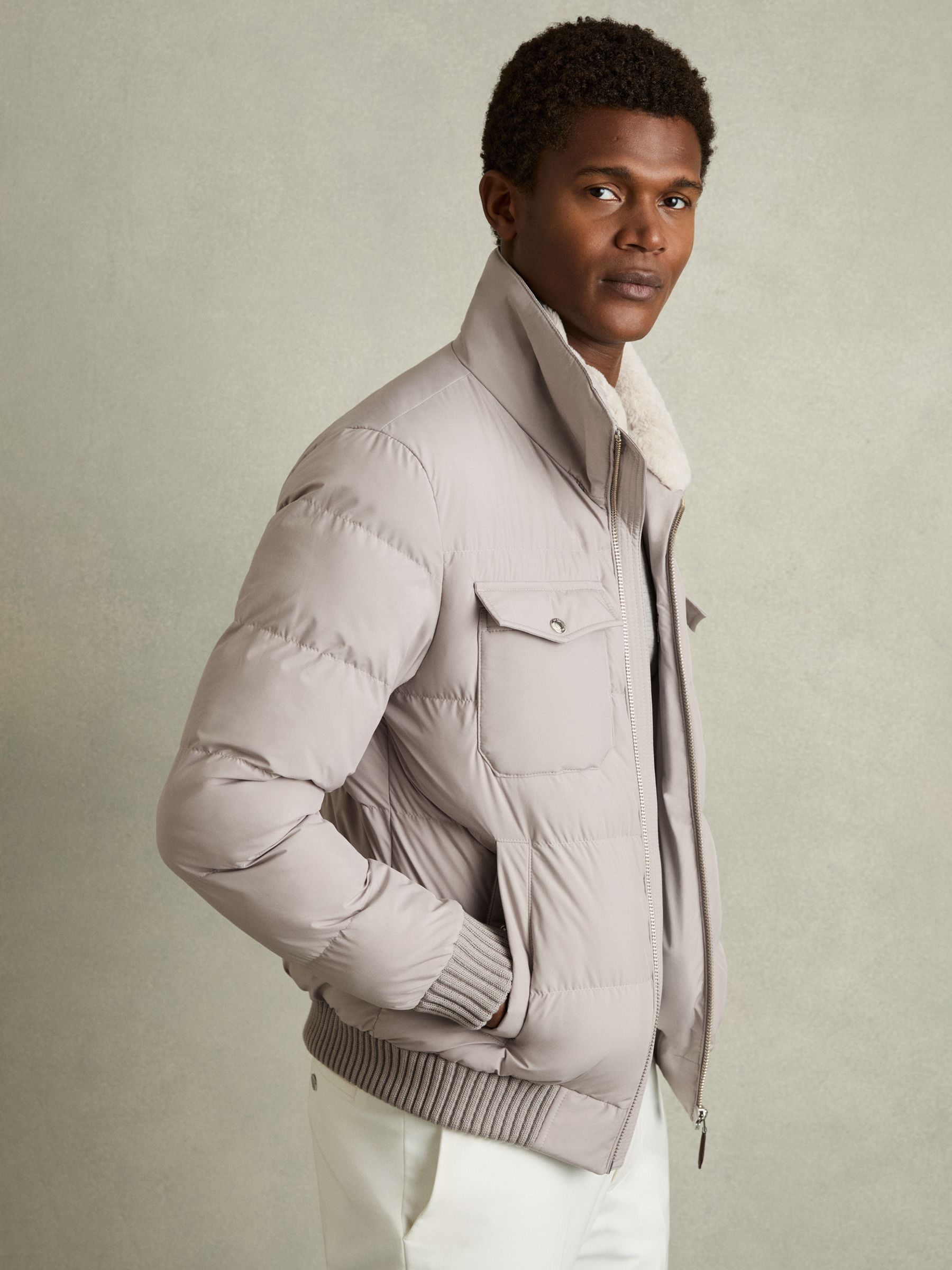 Faux-Fur Collar Puffer Jacket in Grey