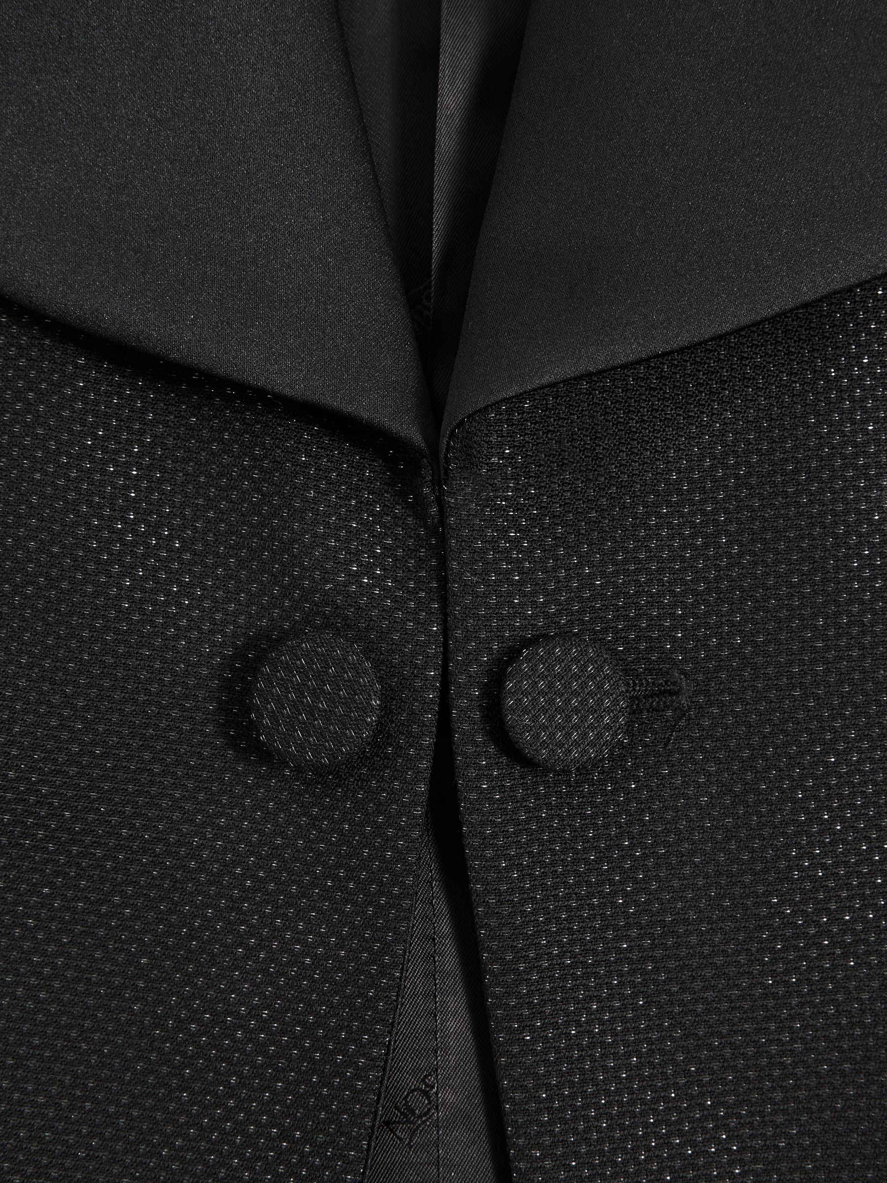 Oscar Jacobson Slim Fit Single Breasted Blazer in Black