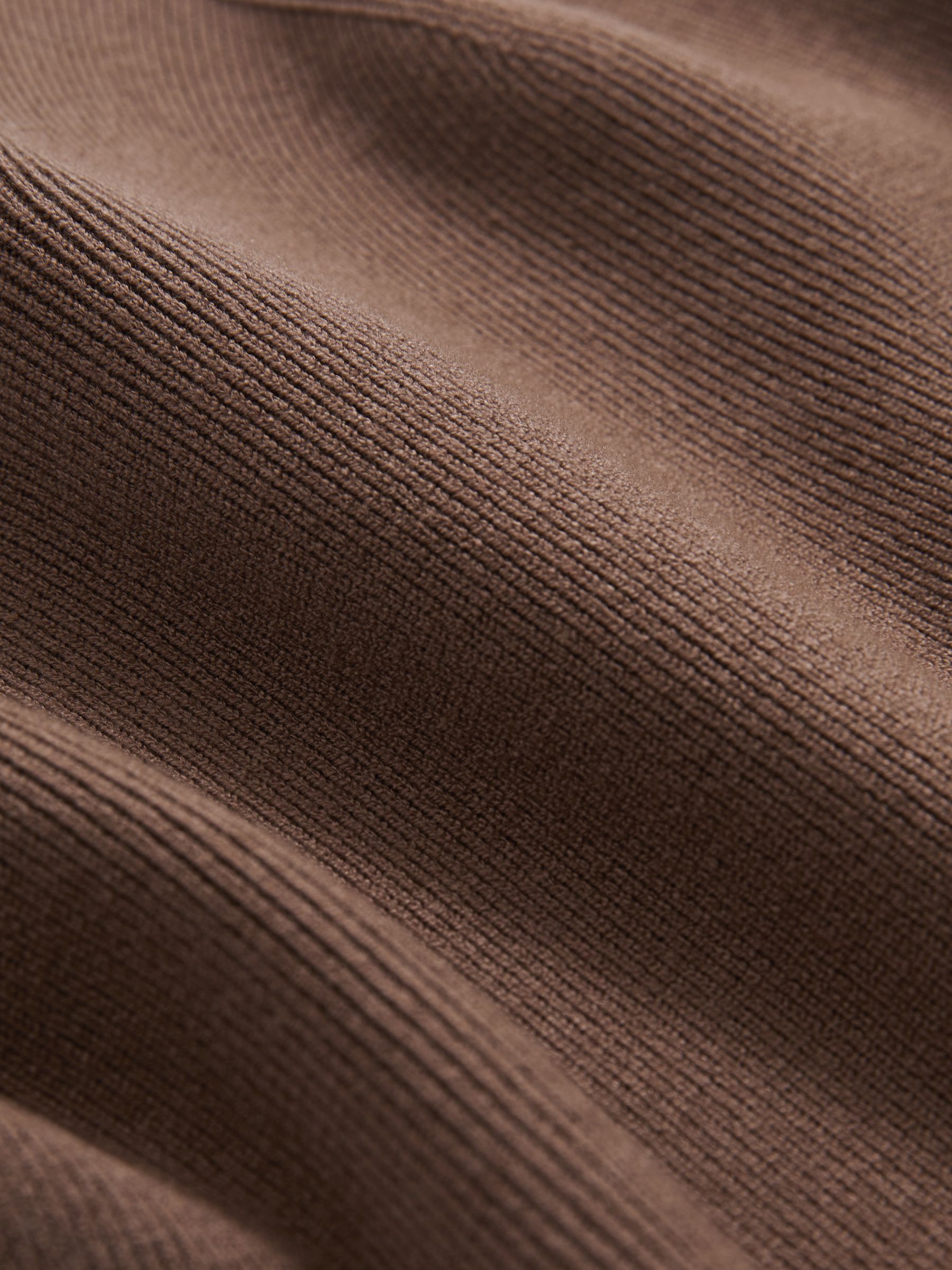 Lyocell-Blend Knitted Vest in Mink