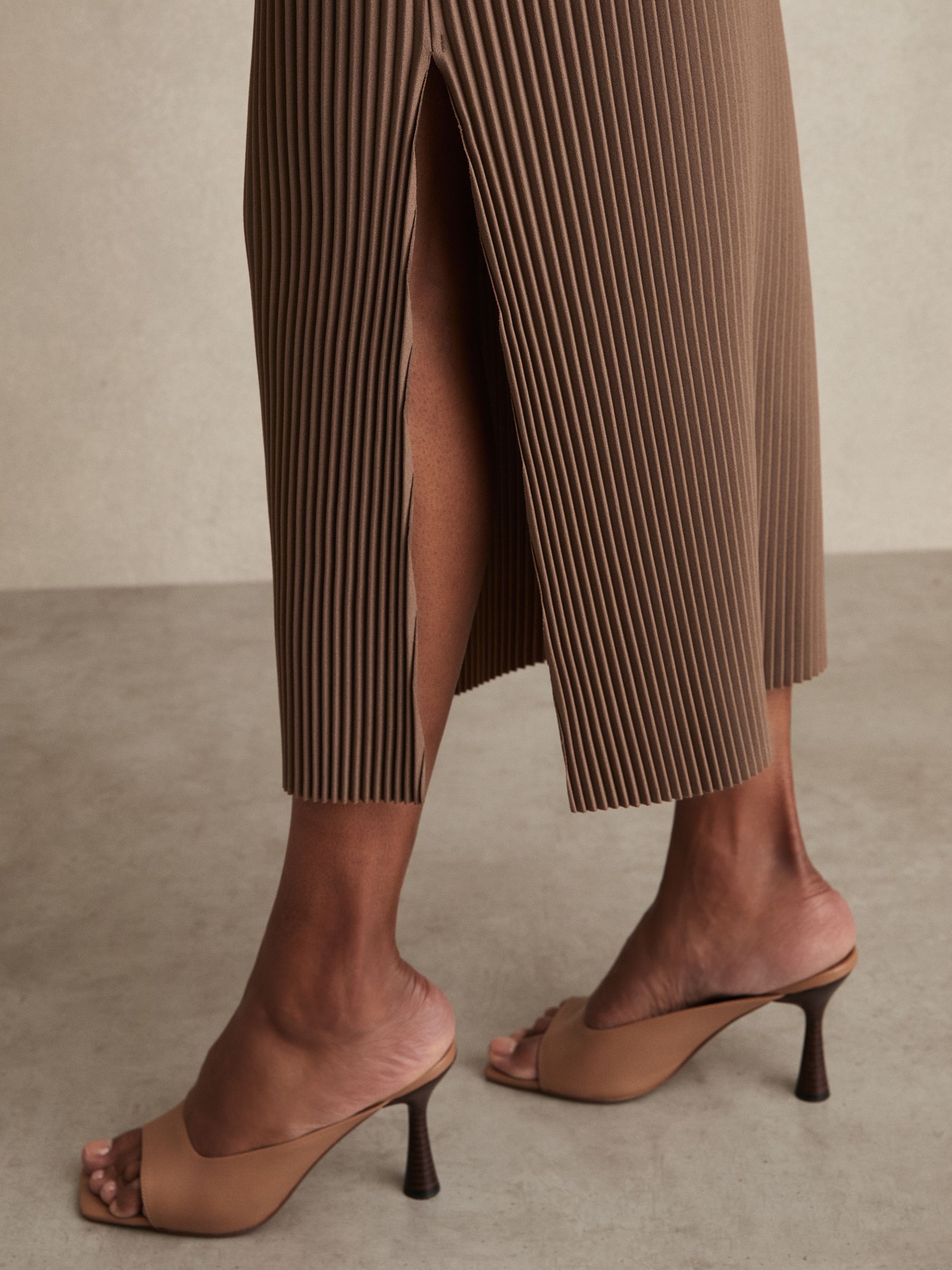 Pleated Jersey Midi Skirt in Chocolate