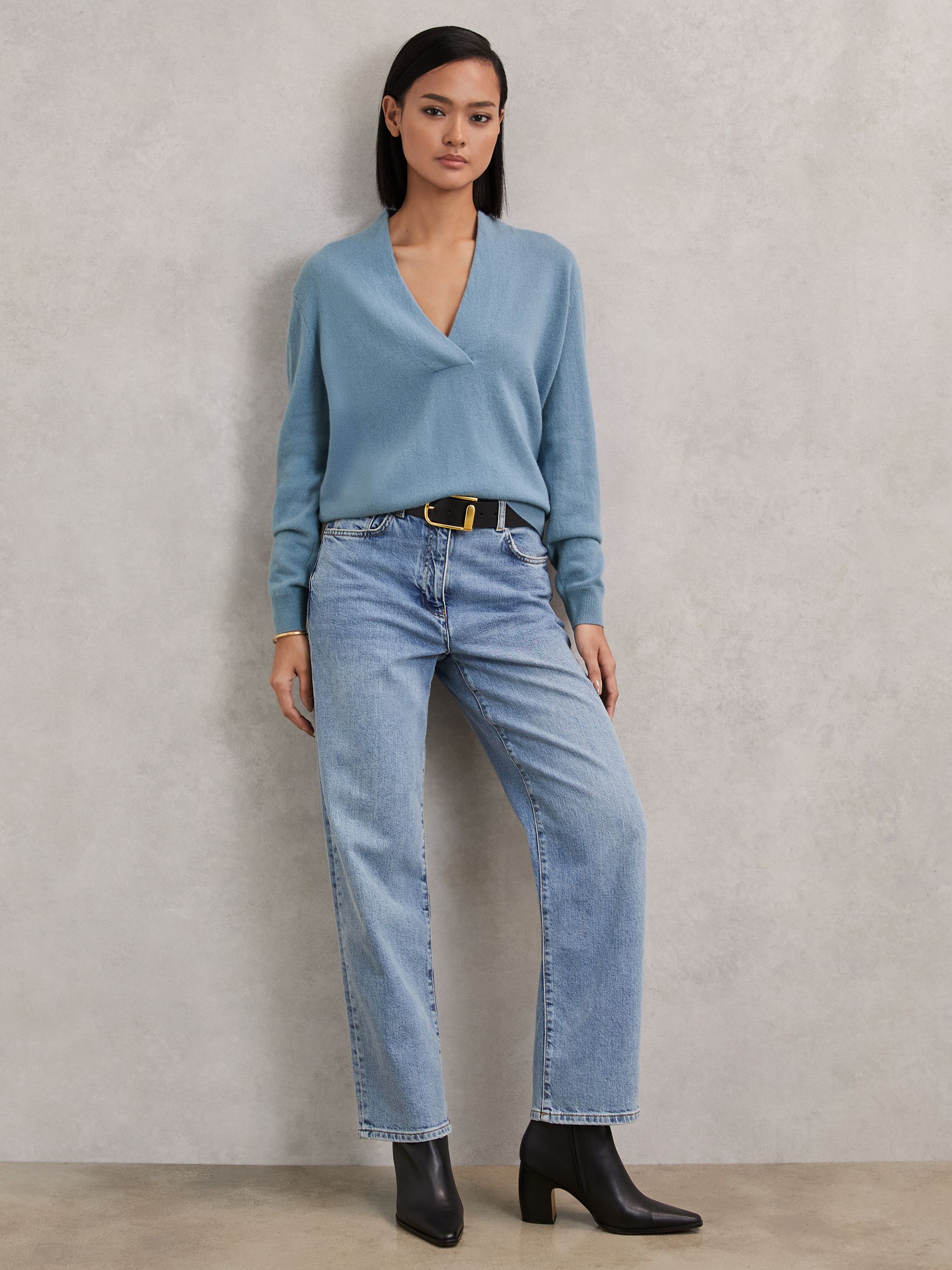 Cashmere V-Neck Jumper in Blue