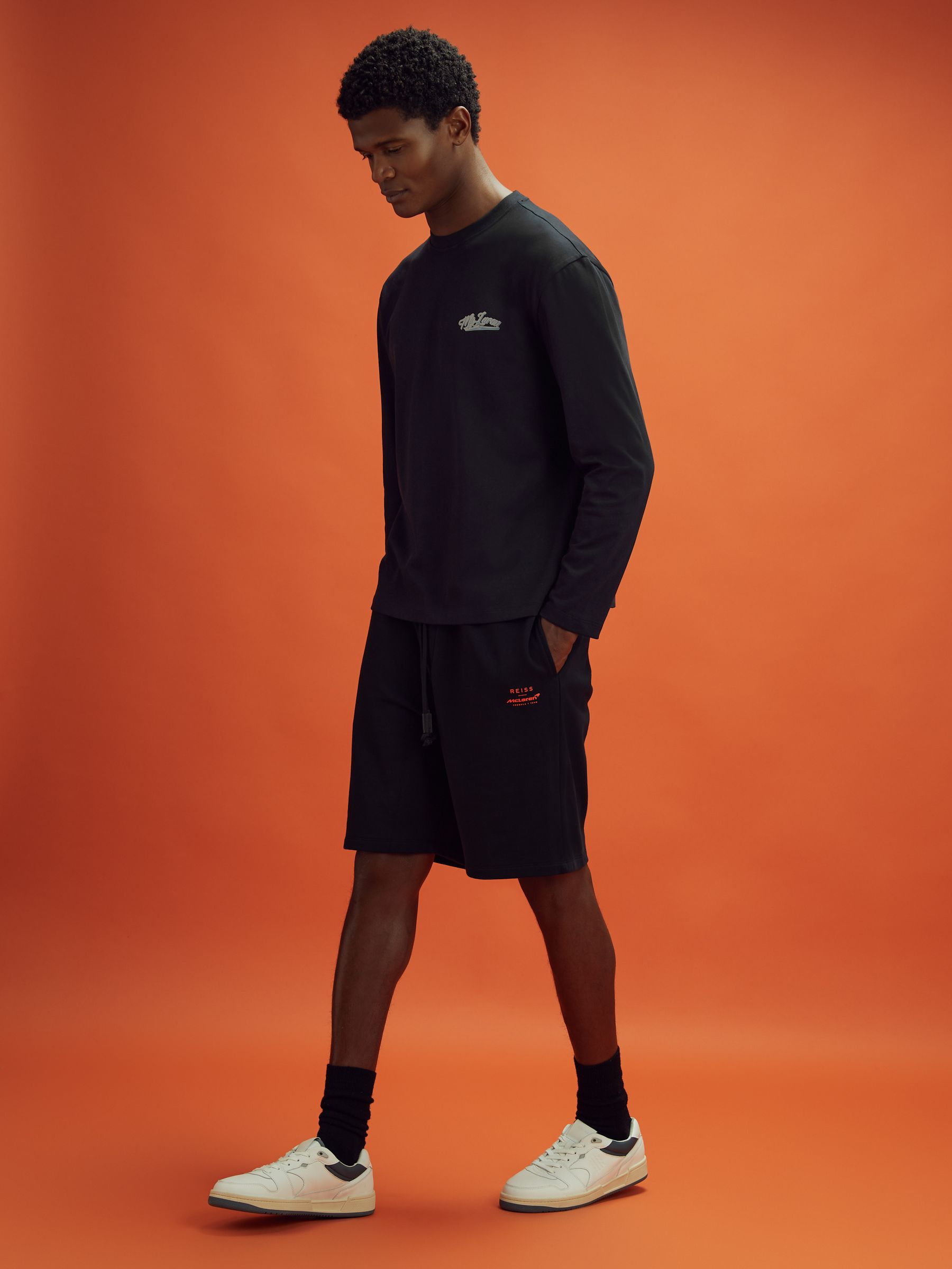 McLaren F1 Crew Neck Tour T-Shirt in Black