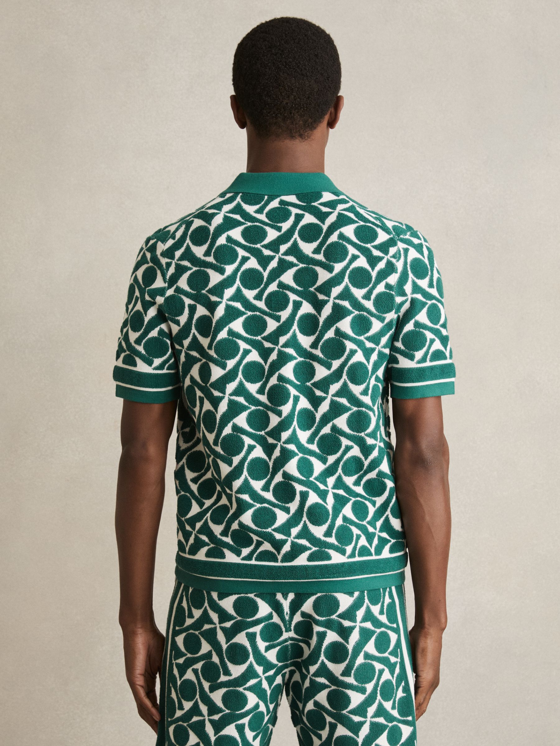 Abstract Pattern Towelling Shirt in Green/White