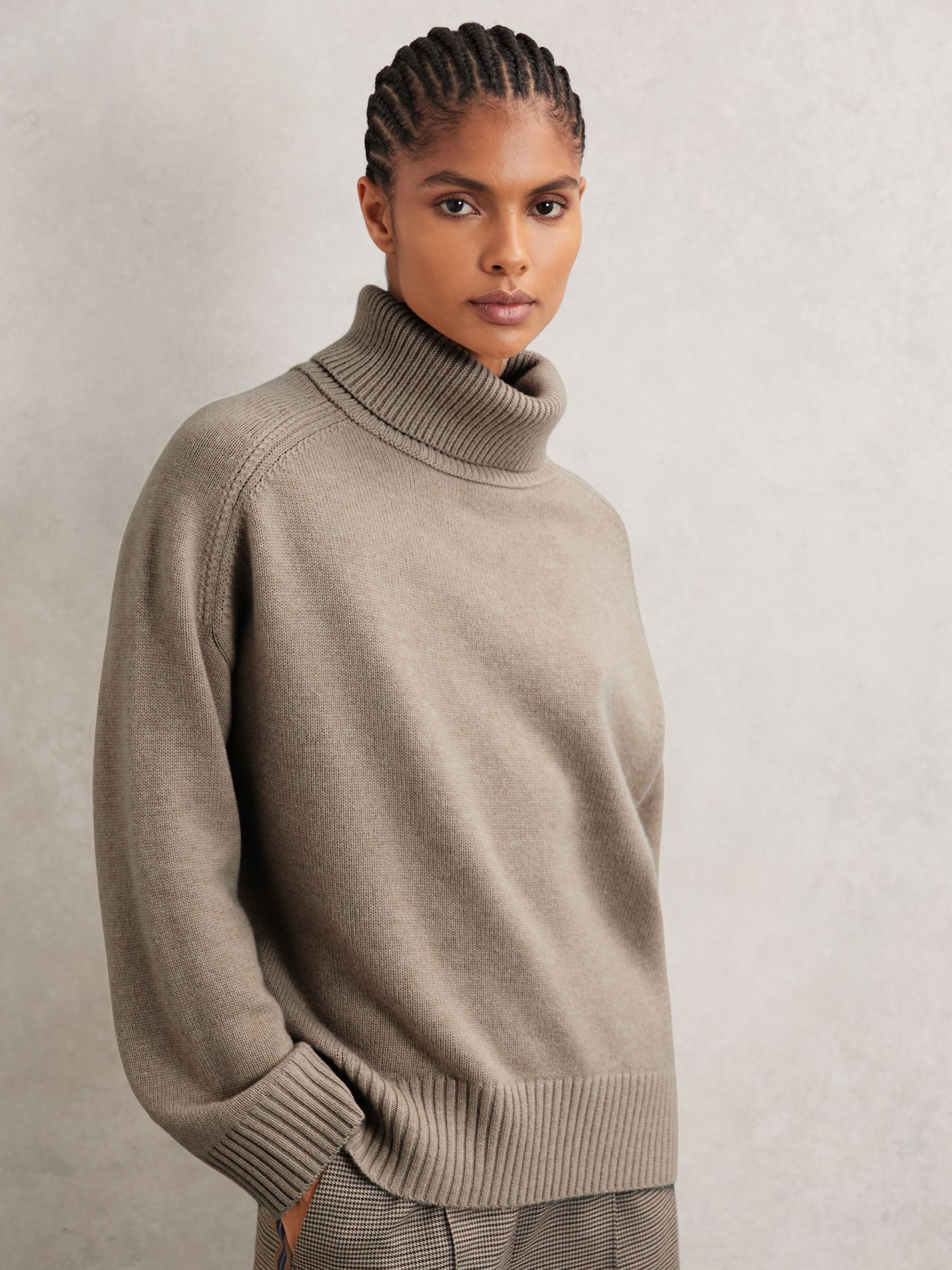 Wool-Cashmere Roll-Neck Jumper in Oatmeal Neutral