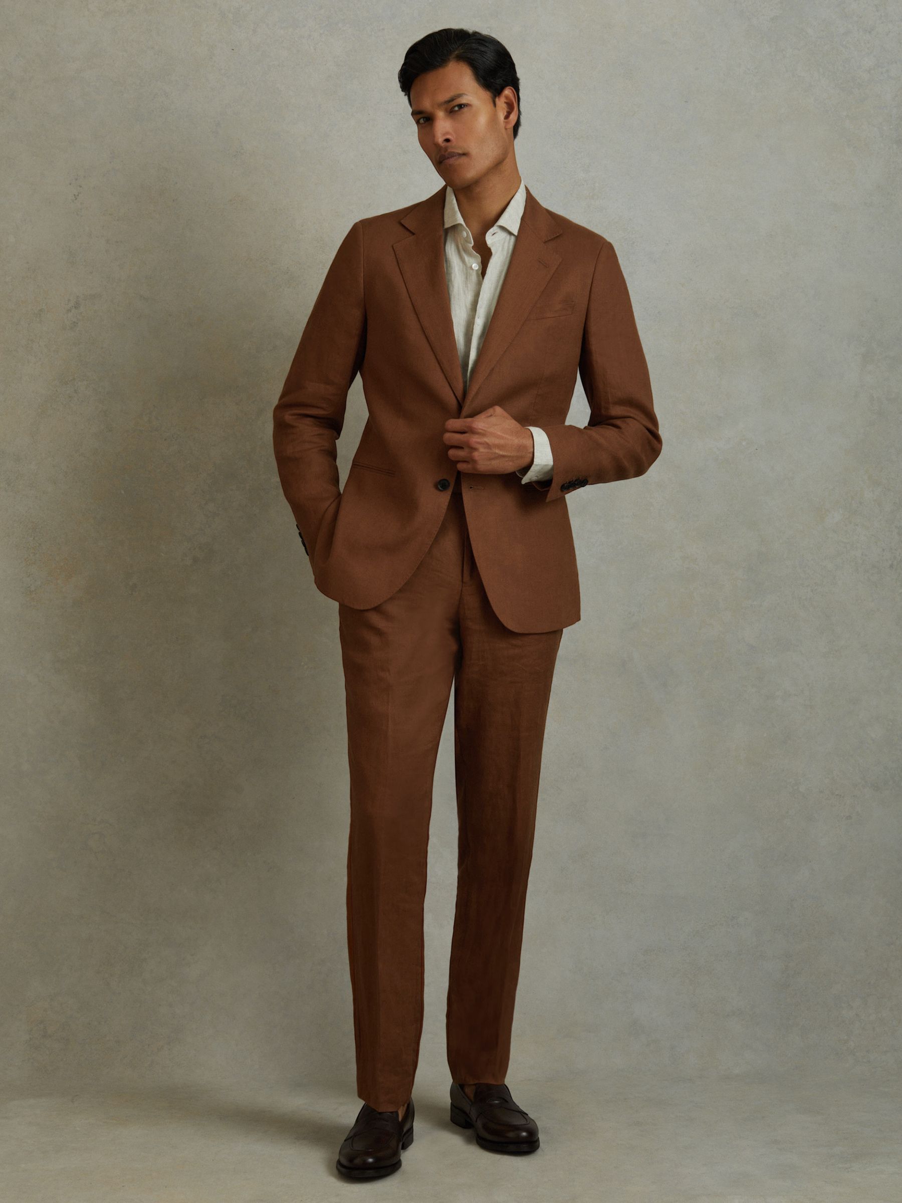 Linen Tapered Trousers Slim-Fit in Tobacco Brown