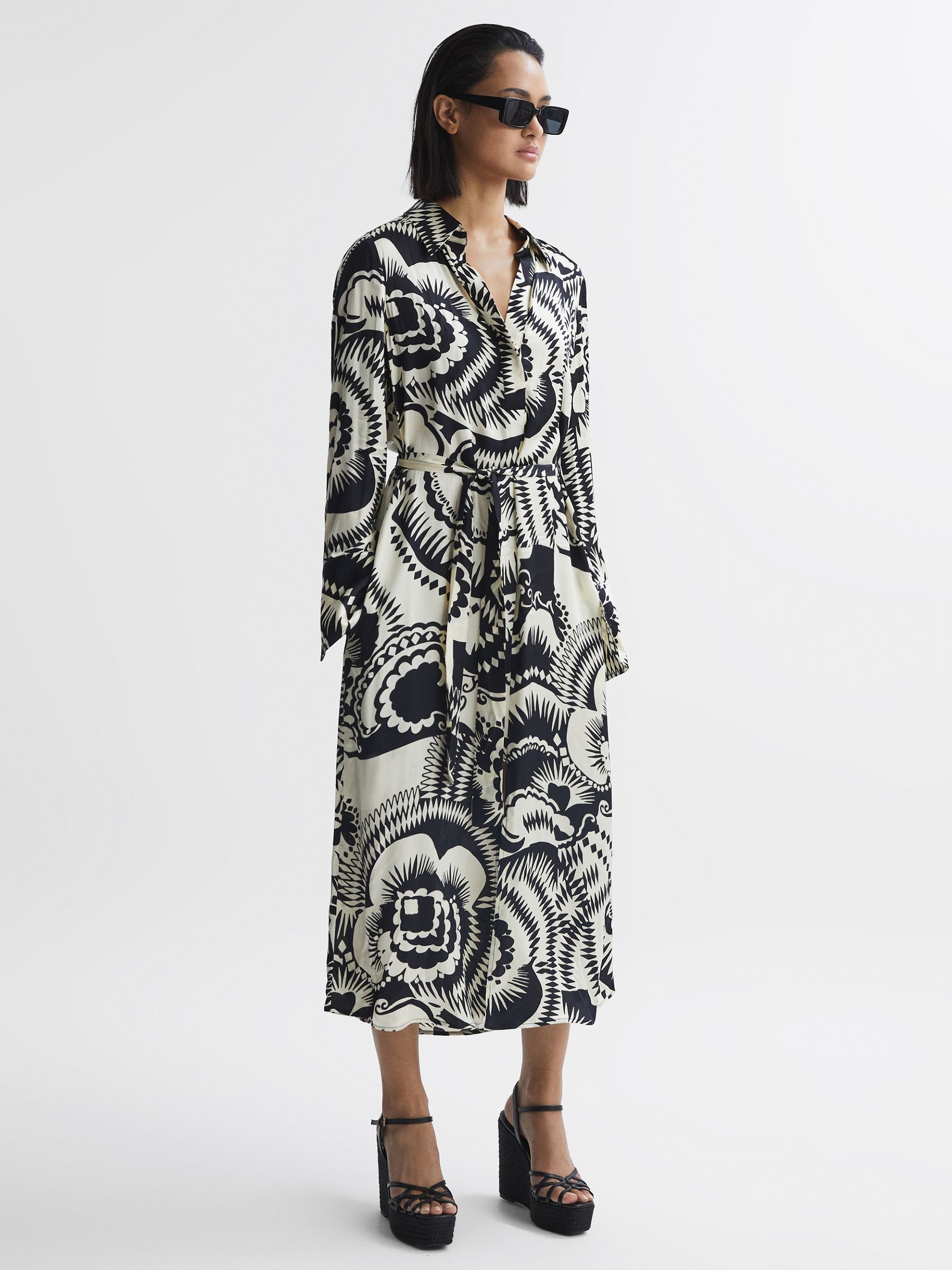 Leather Raffia Platform Wedge Heels in Black