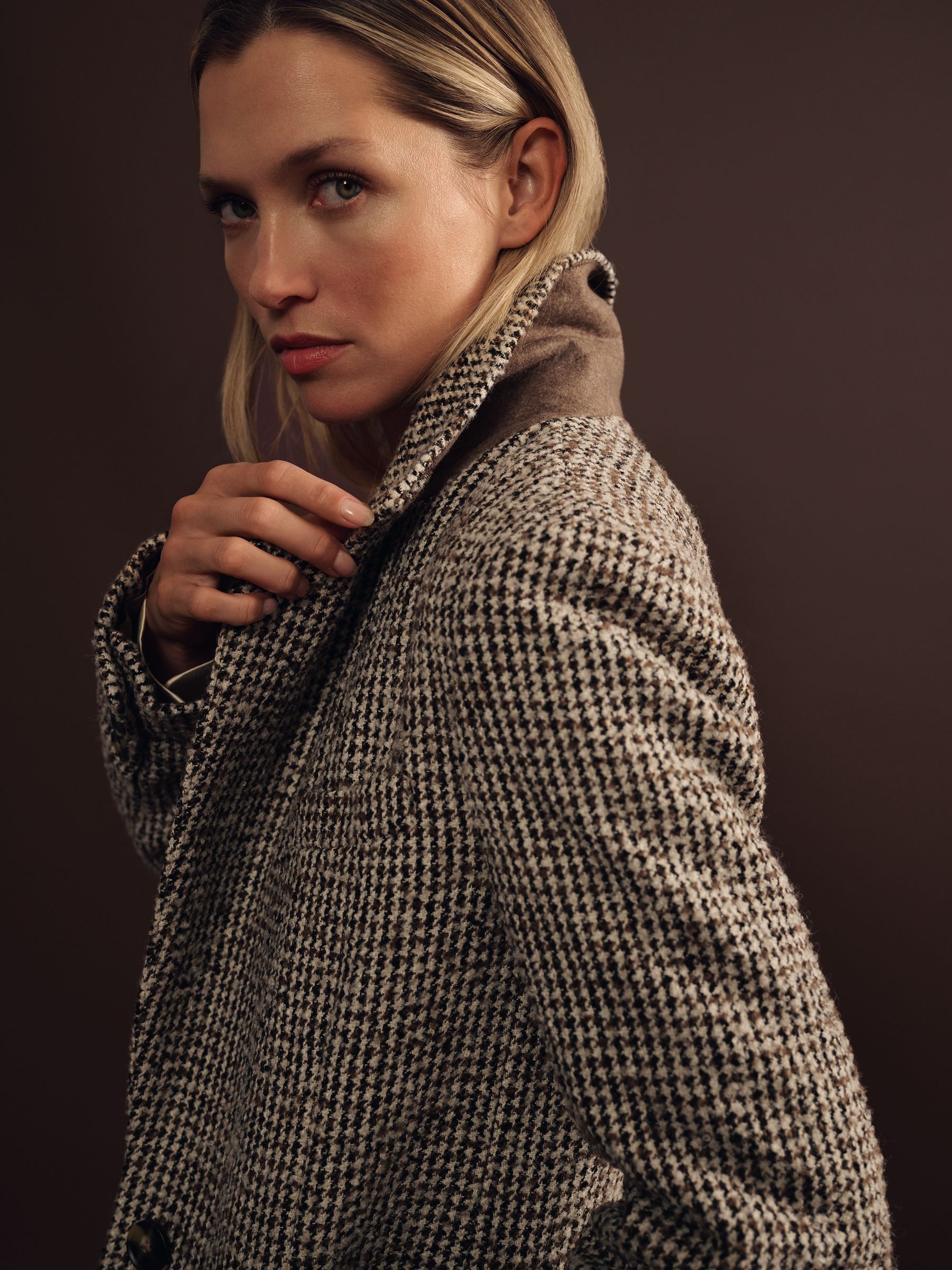 Wool-Blend Houndstooth-Check Coat in Brown Check