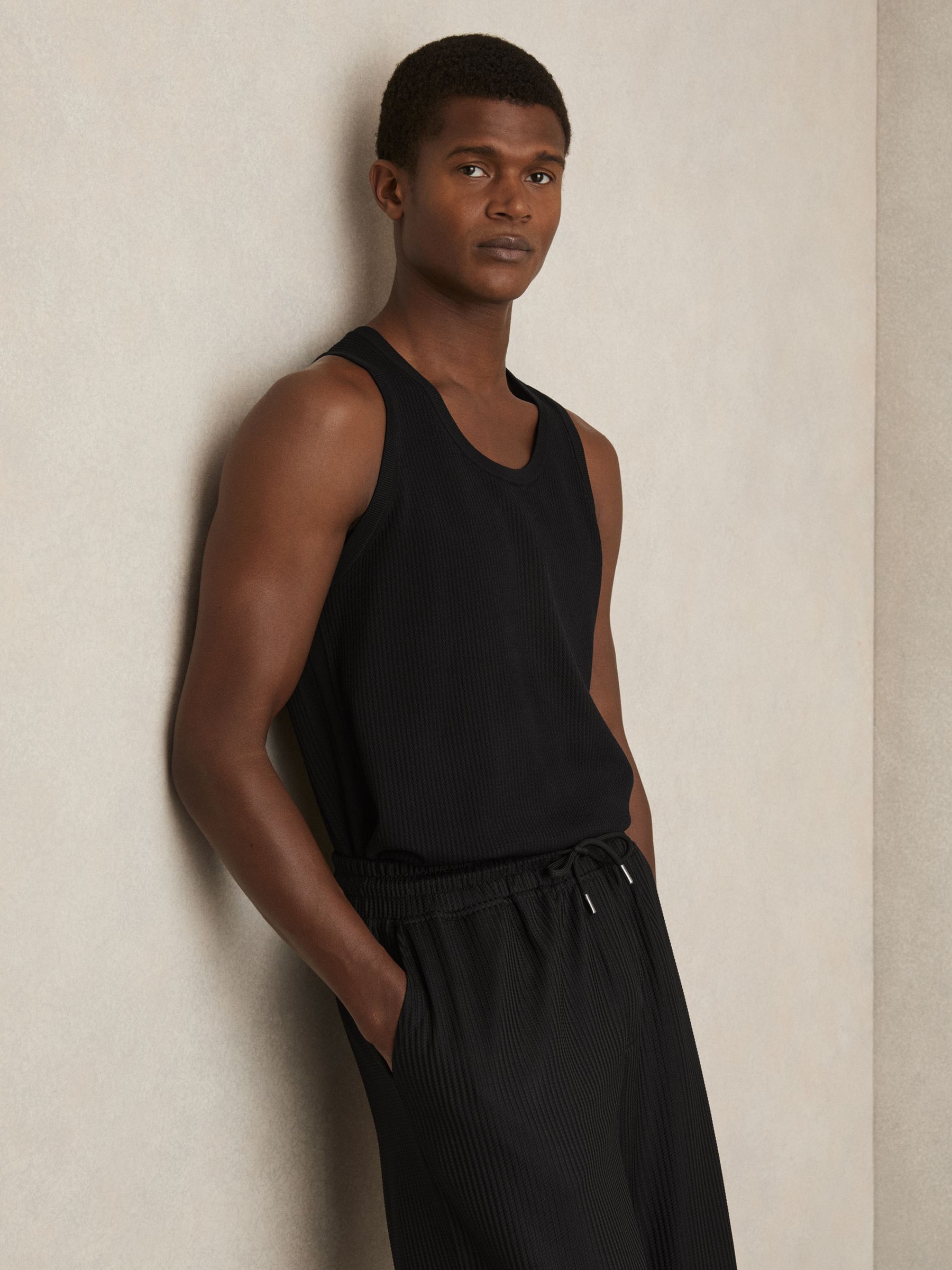 Textured Crew Neck Ribbed Vest in Black