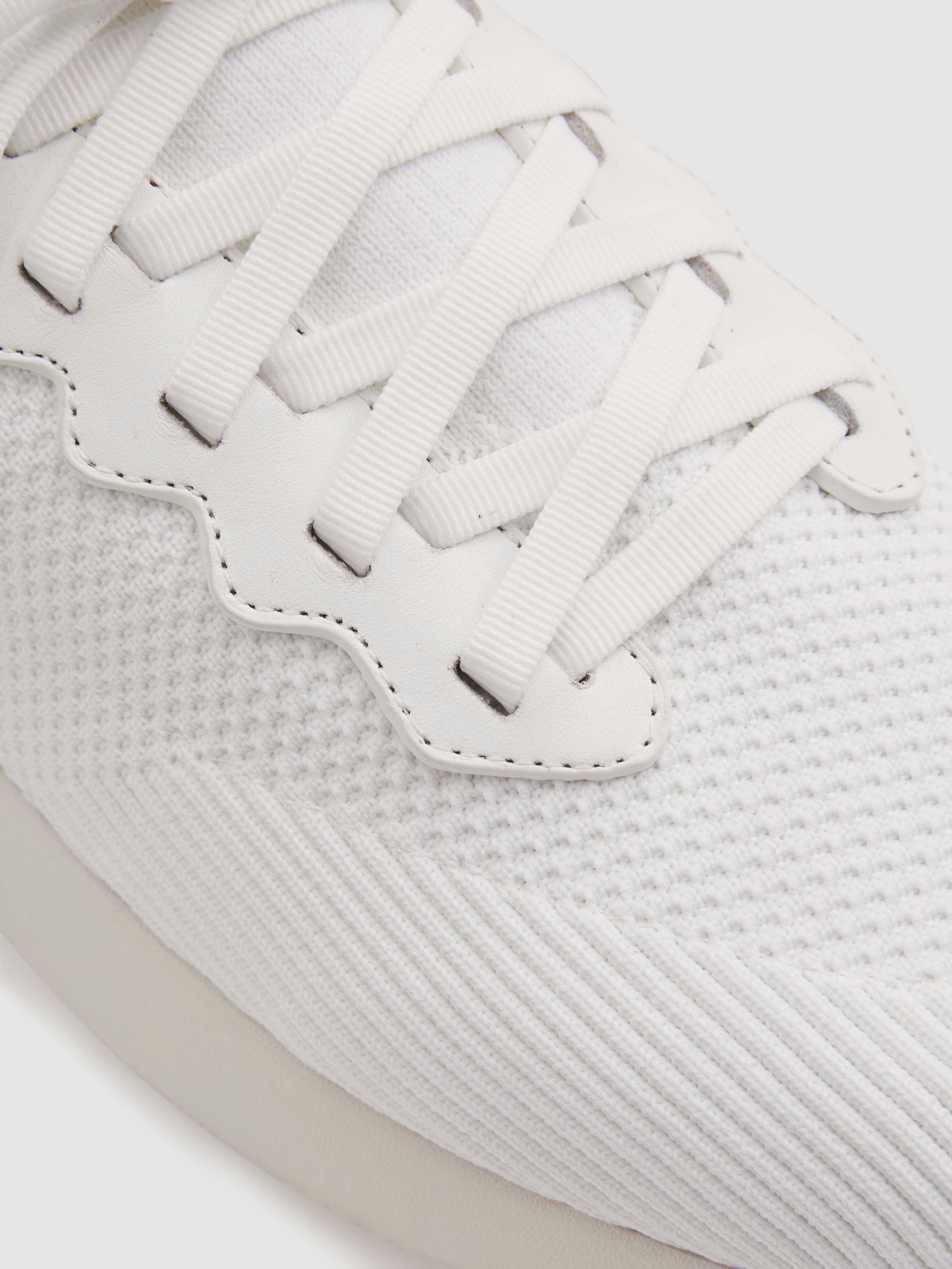 Hybrid Knit Trainers in White
