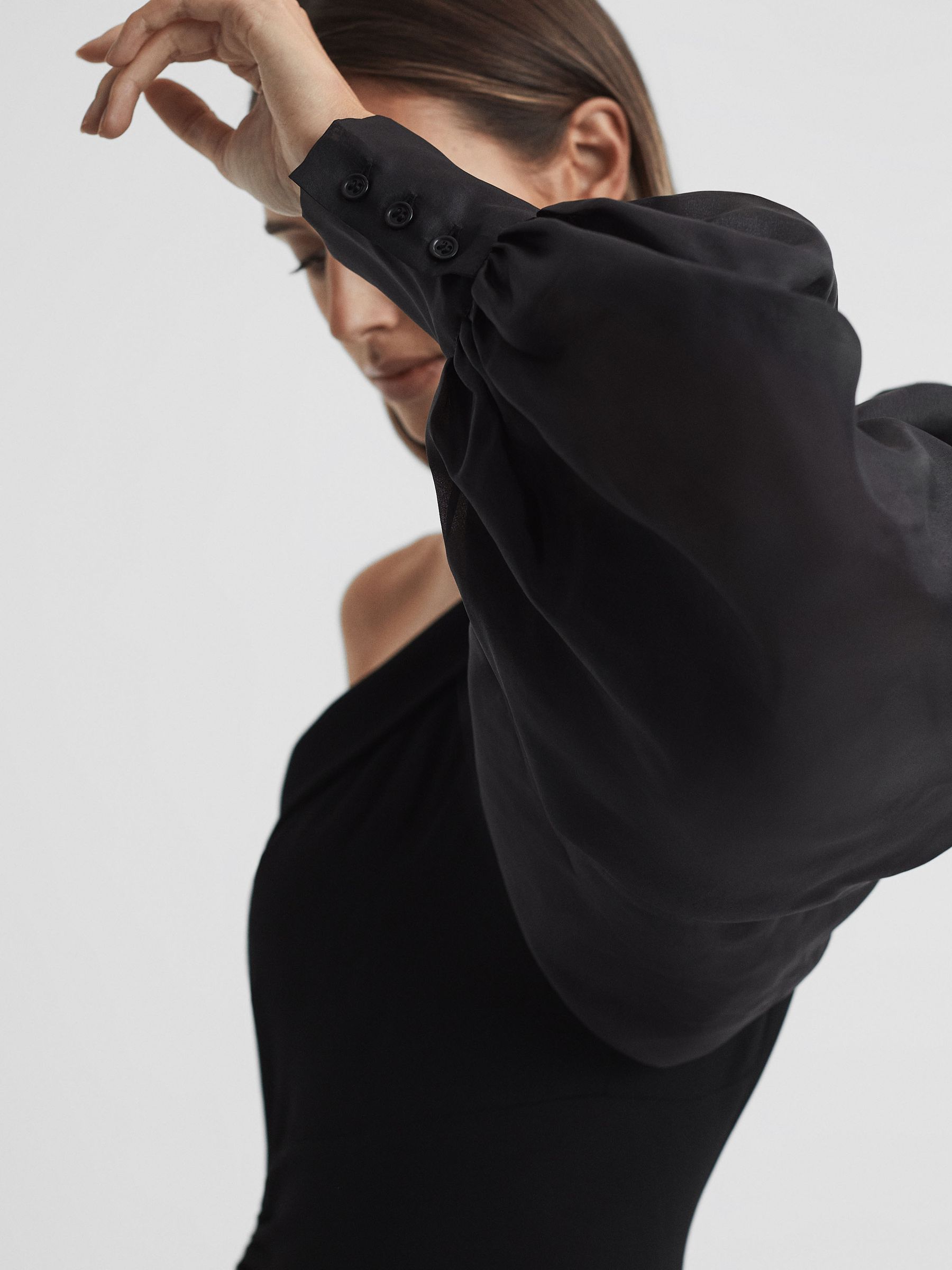 One-Shoulder Blouson Sleeve Midi Dress in Black