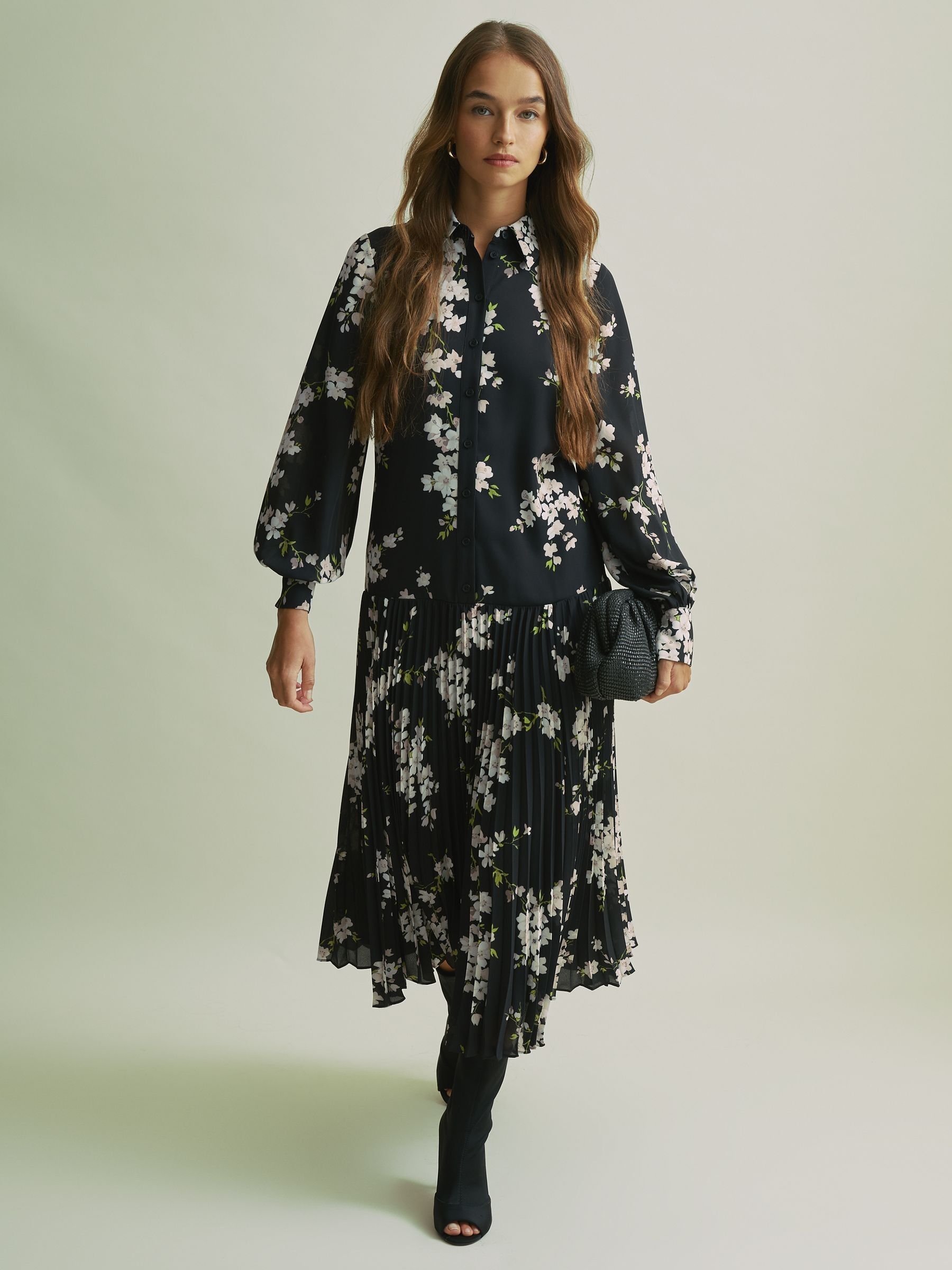 Florere Dropped Waist Shirt Midi Dress in Black