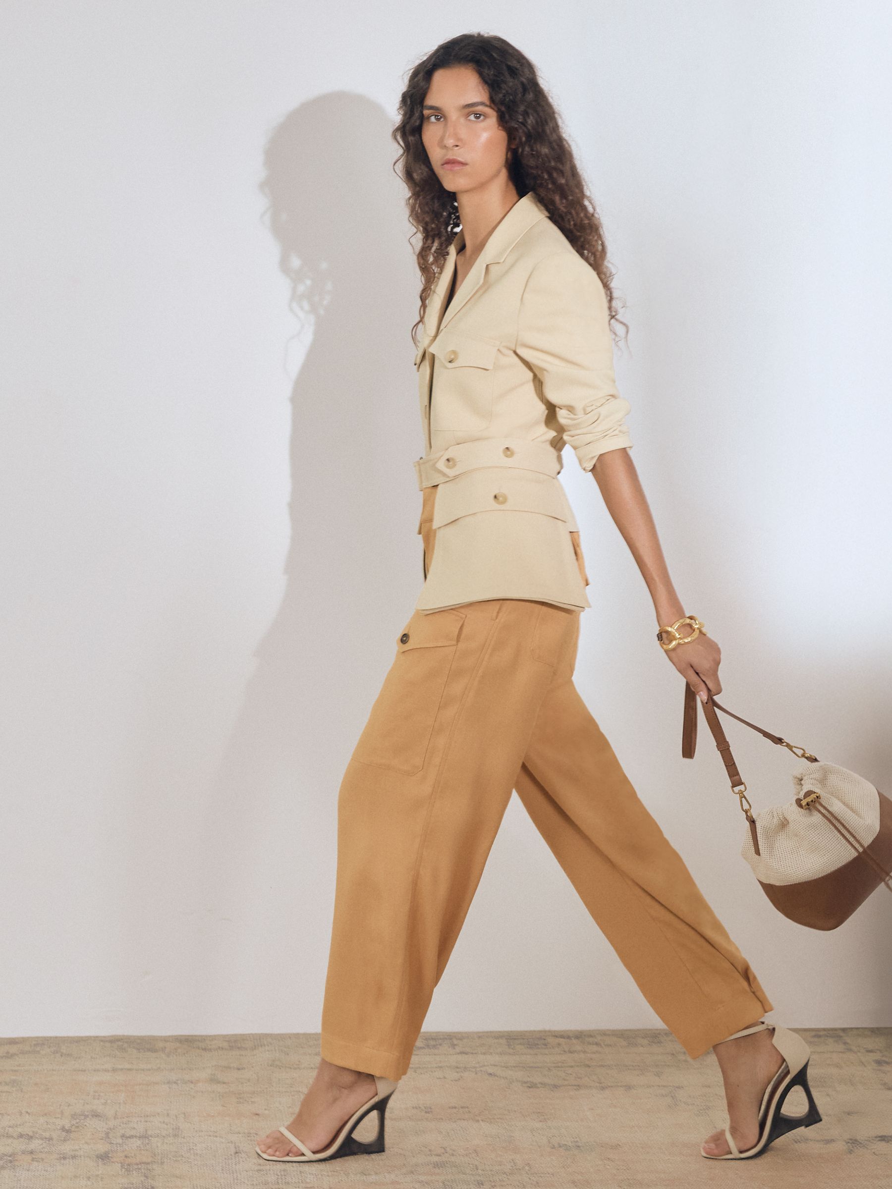 Atelier Tapered Cargo Trousers in Tan
