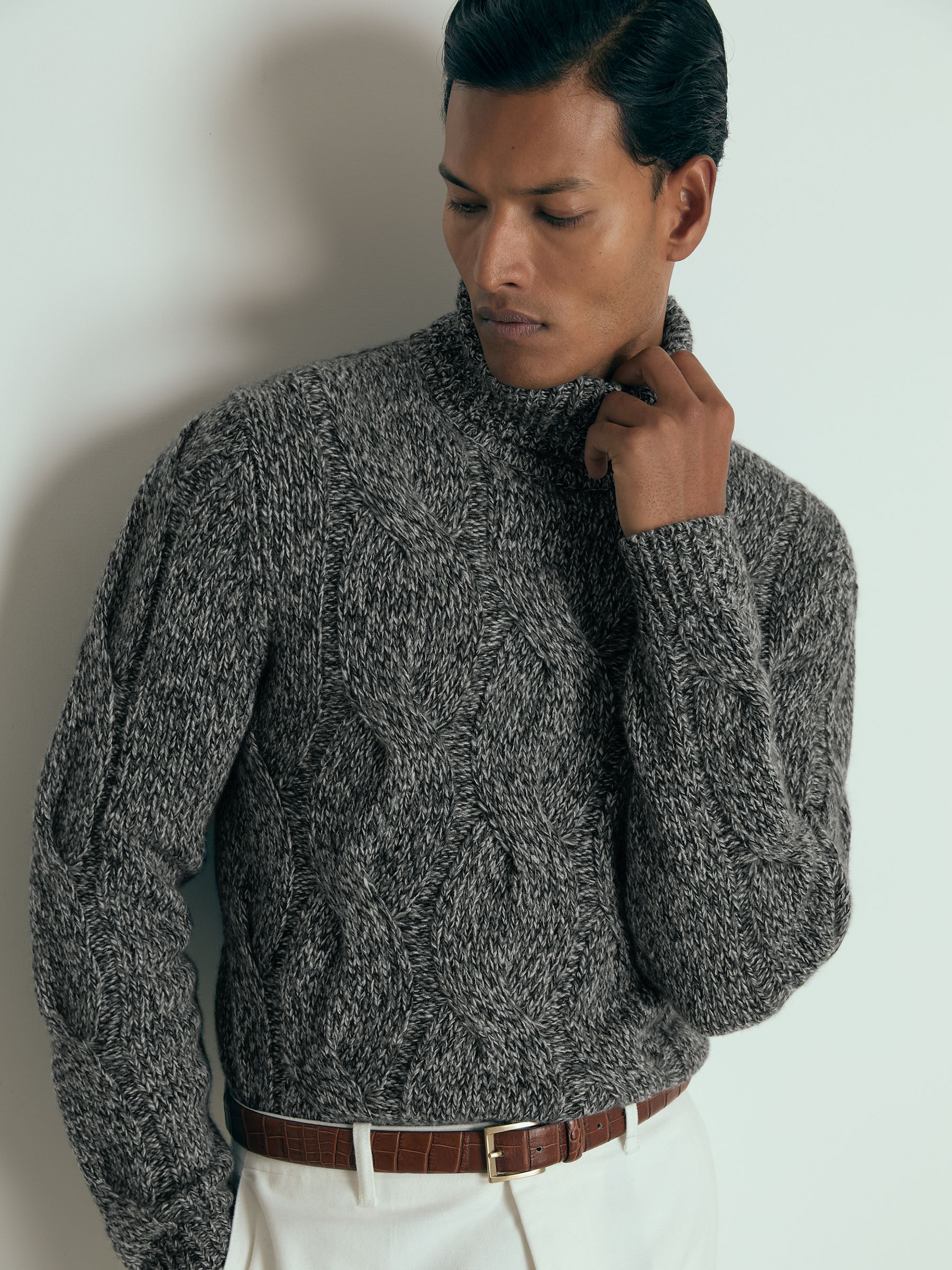 Atelier Cabled-Cashmere Roll-Neck Jumper in Black/White