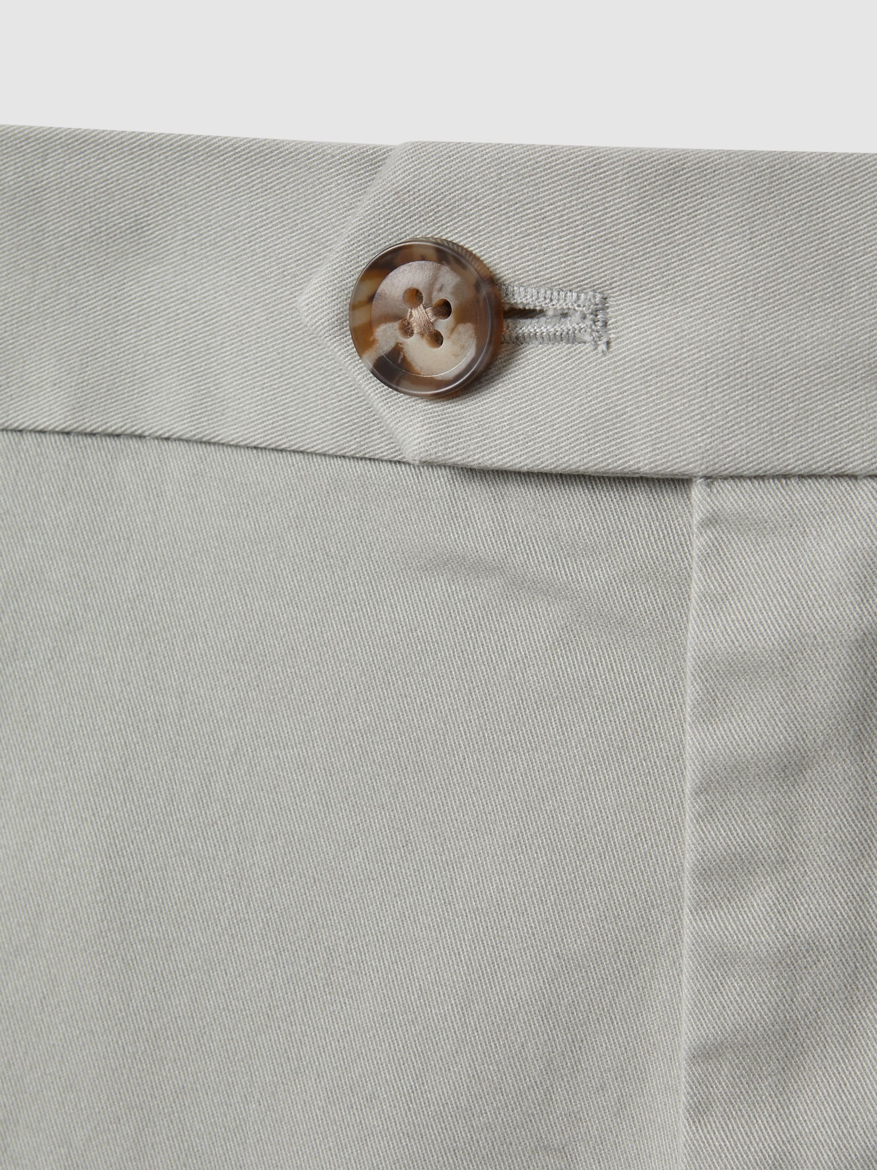 Modern Fit Cotton Blend Chino Shorts in Soft Sage