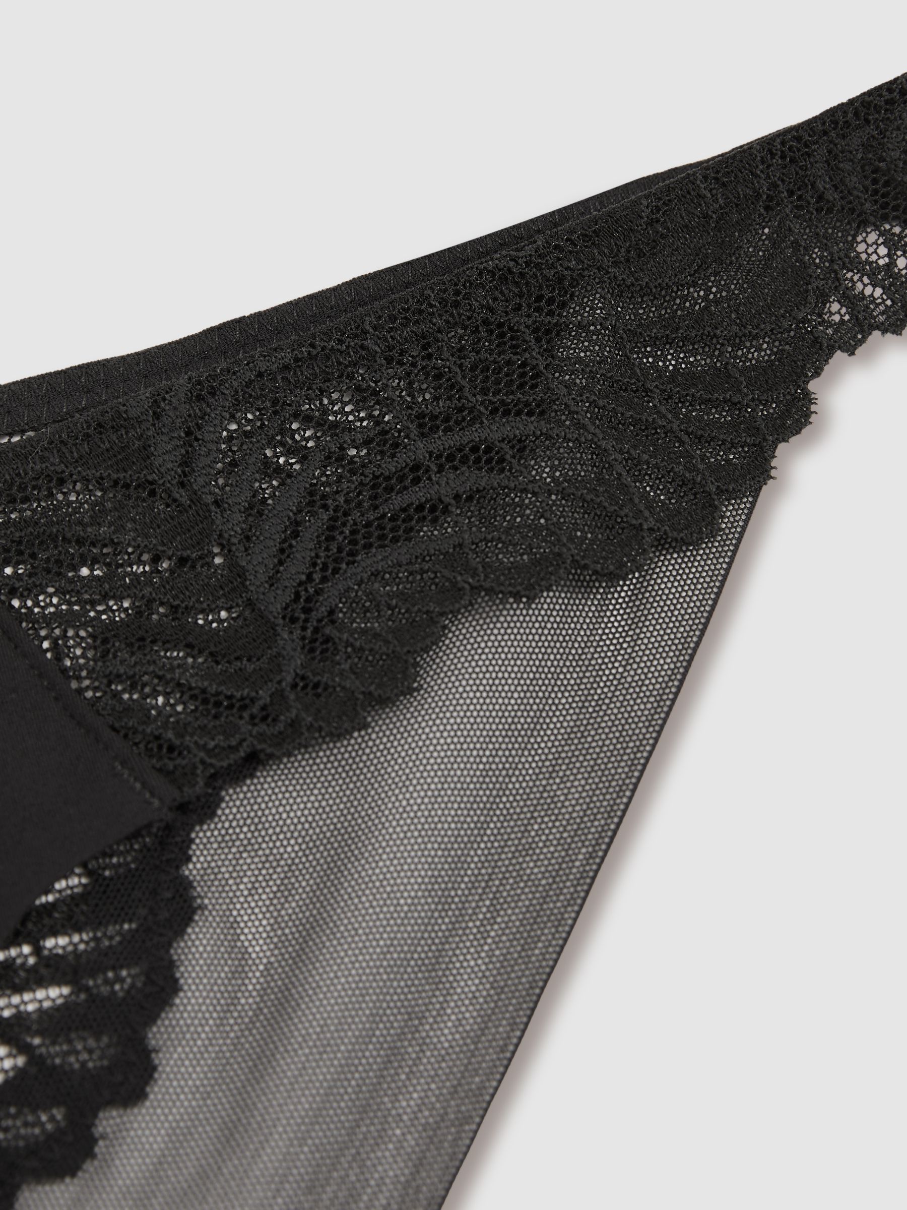 Guipure Lace Thong in Black