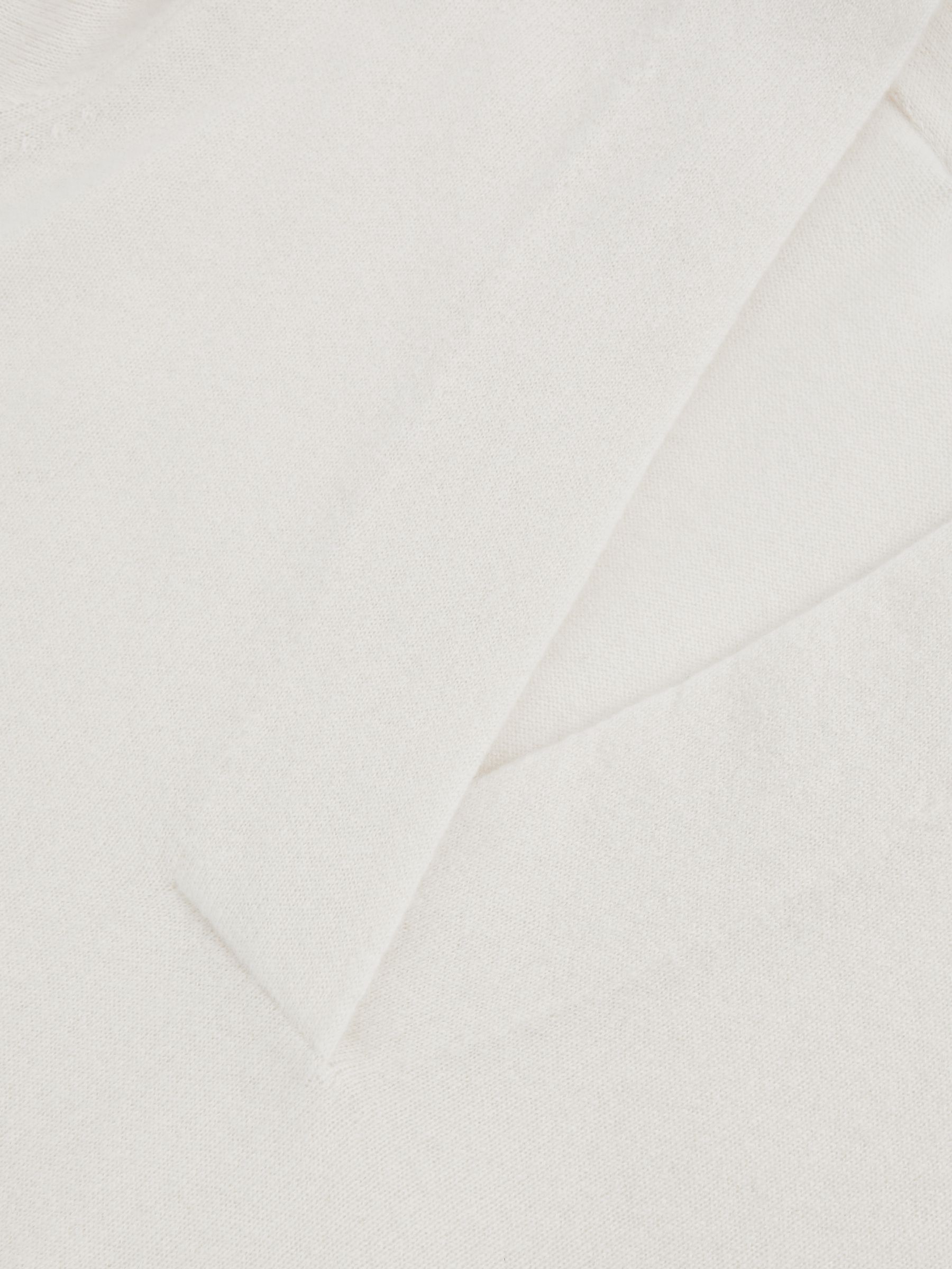 Cashmere V-Neck Jumper in Cream