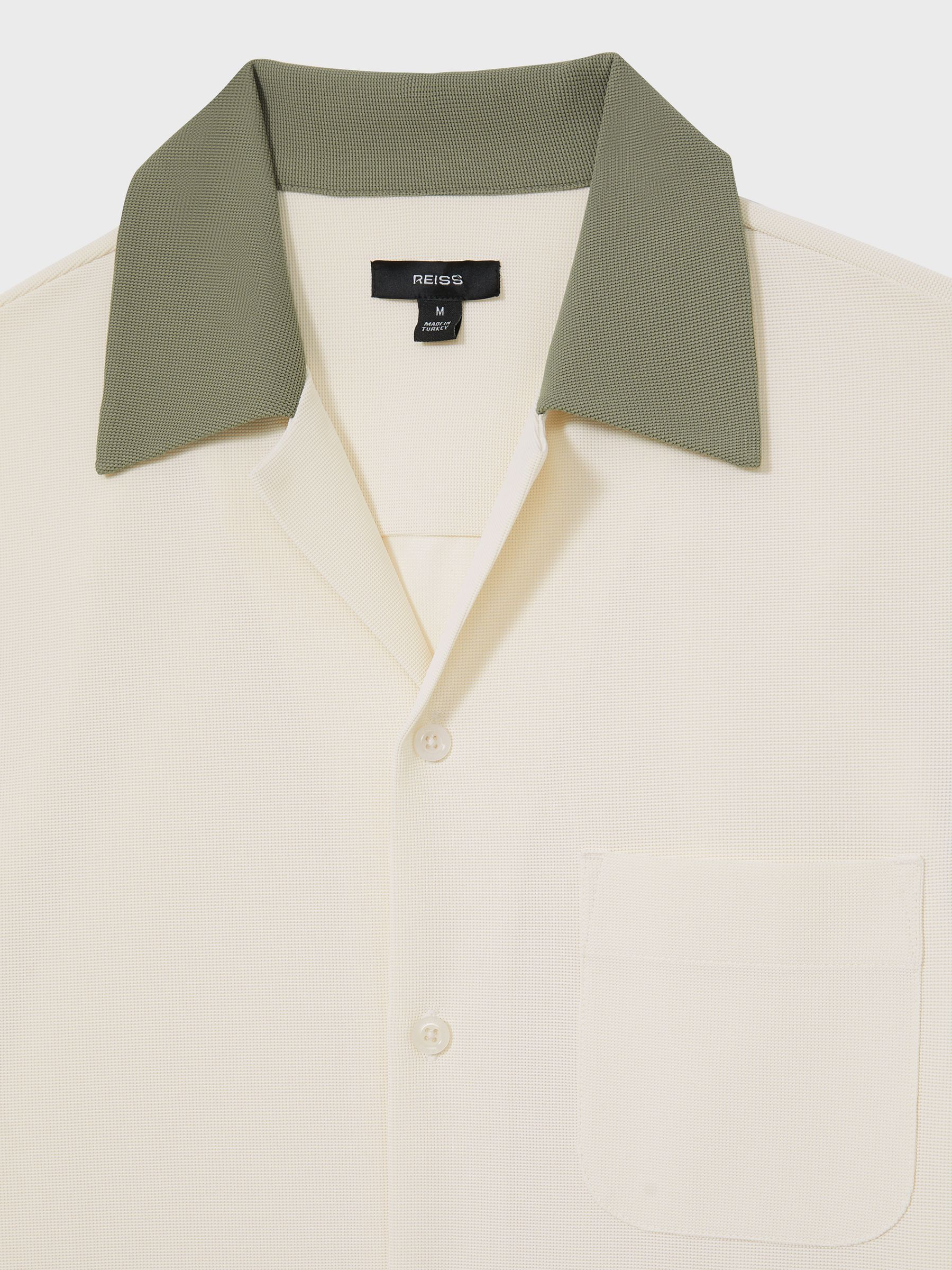 Colour-Block Cuban-Collar Shirt in Off White/Sage