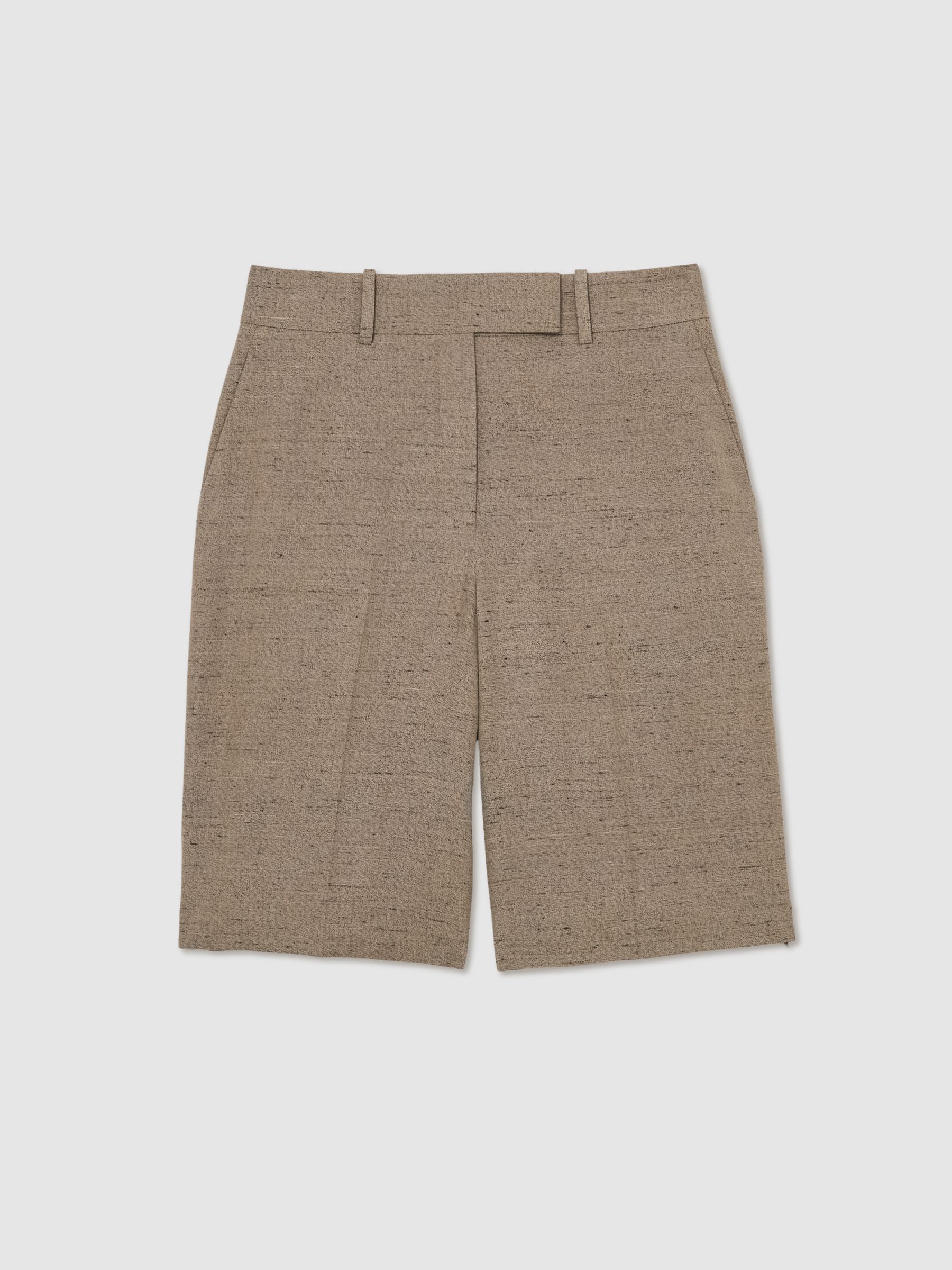 Atelier Side-Zip Tailored Shorts With Linen in Grey