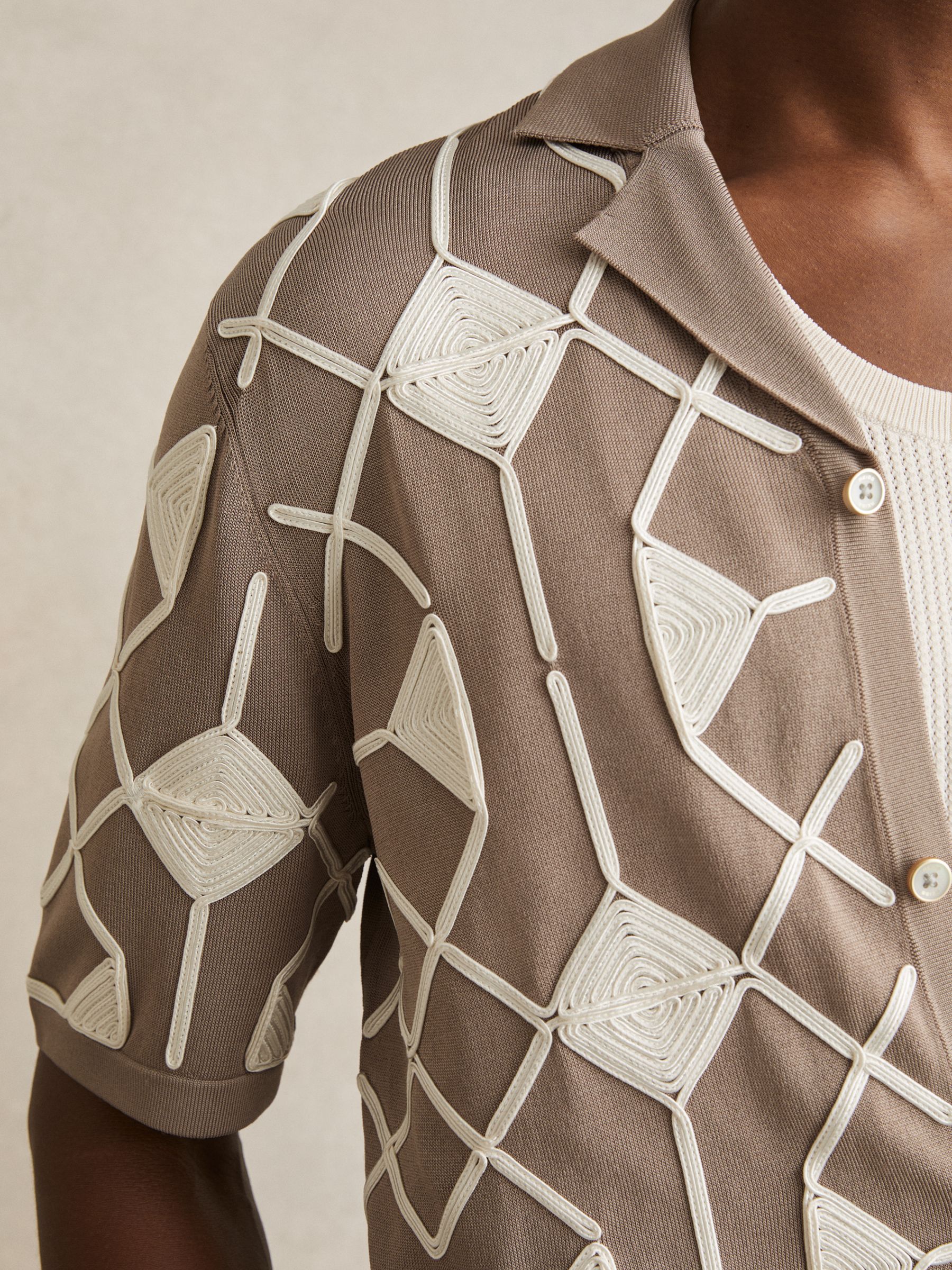 Geometric Embroidery Knit Shirt in Taupe Brown