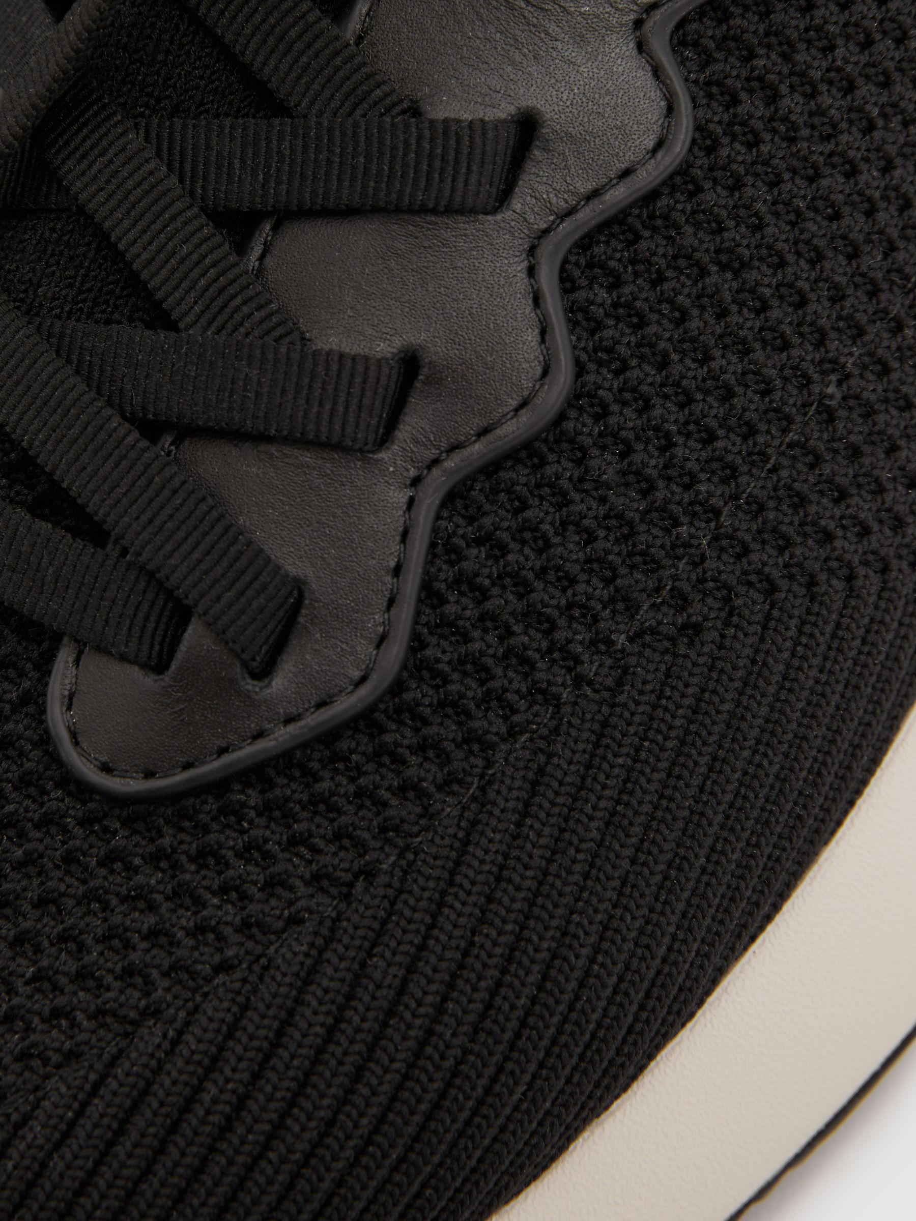 Hybrid Knit Trainers in Black