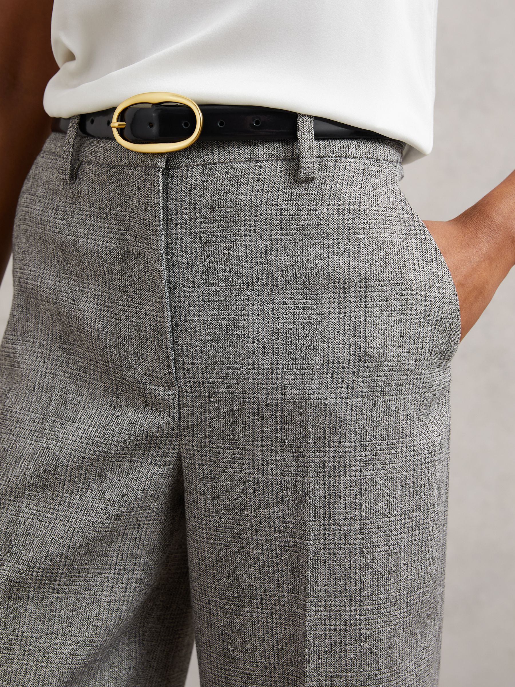 Wide-Leg Textured Suit Trousers in Grey