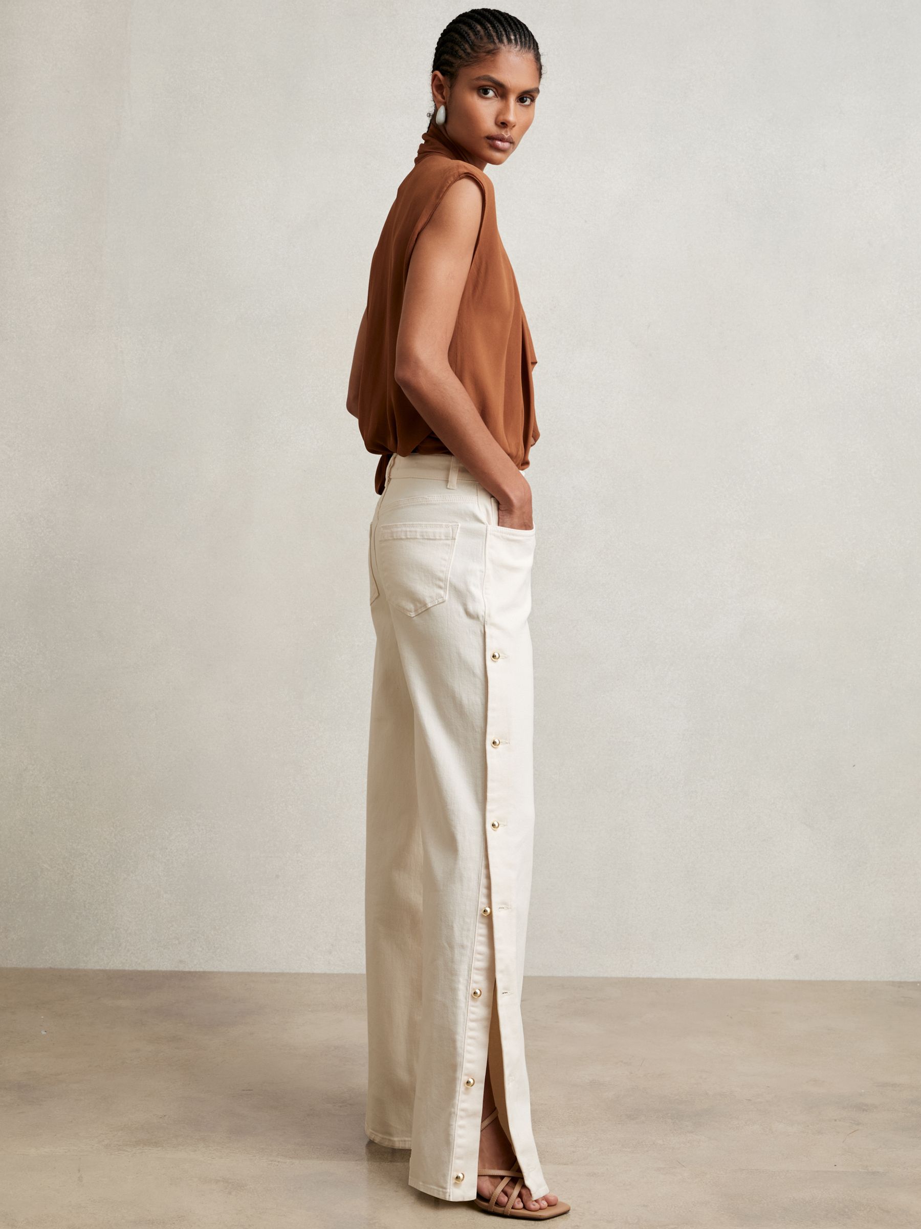 Side Button Wide Leg Jeans in Cream