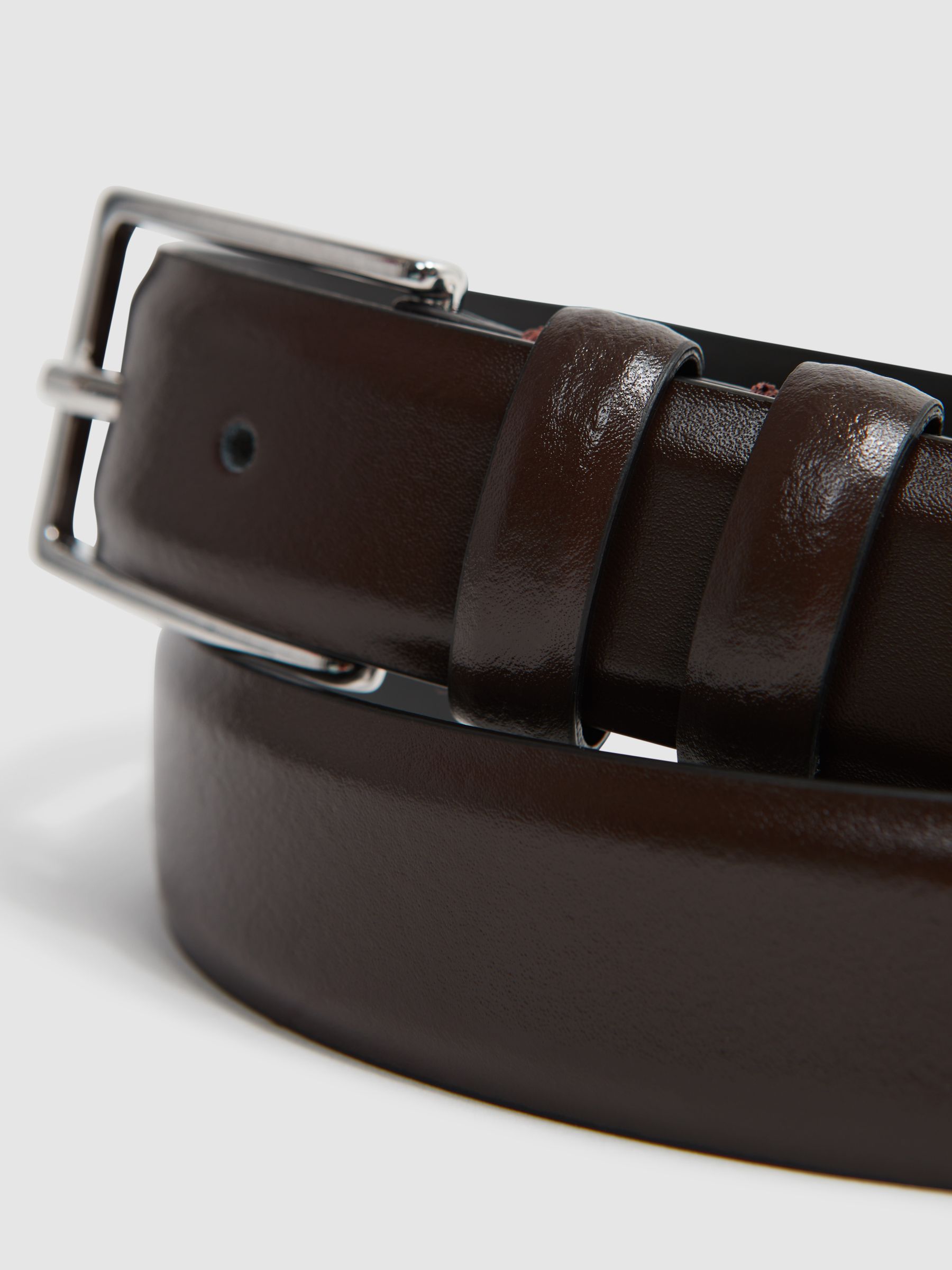 Smooth Leather Belt in Chocolate