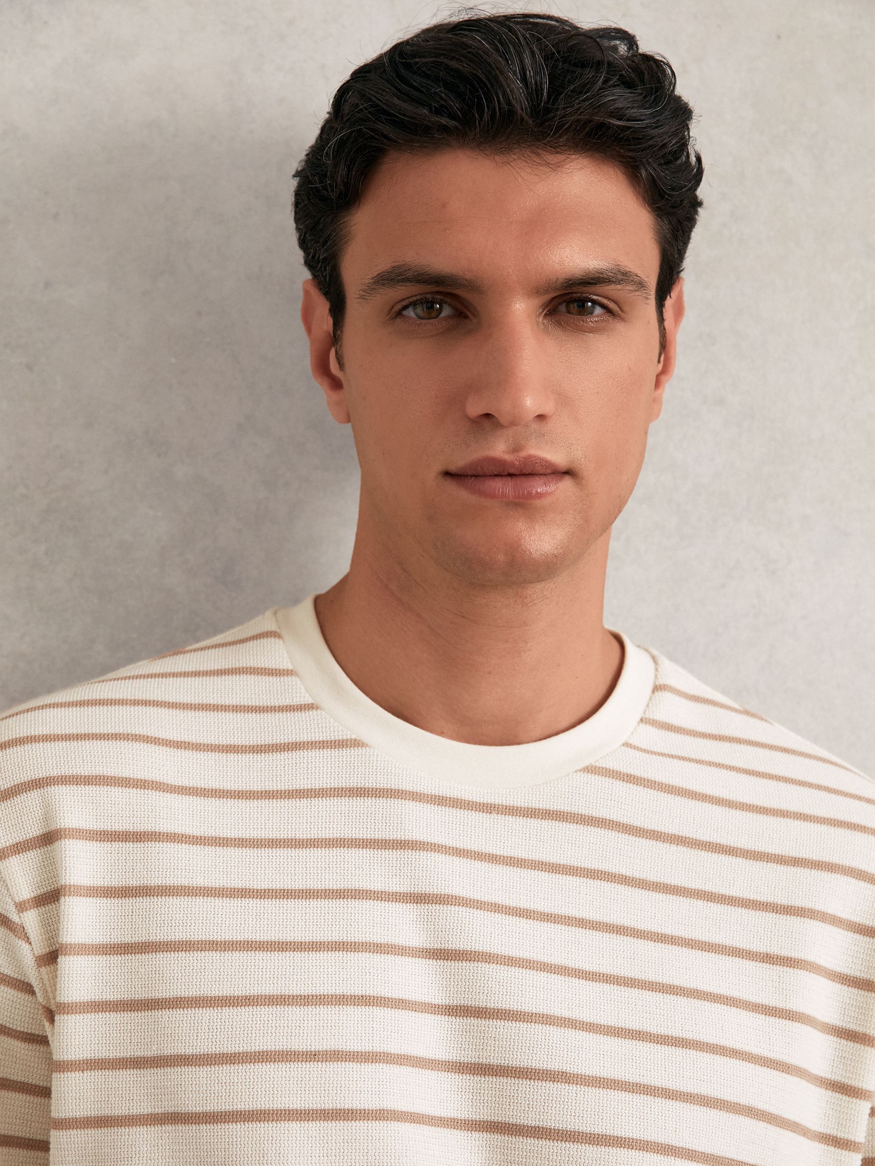 Cotton Textured Stripe T-Shirt in Oatmeal/White