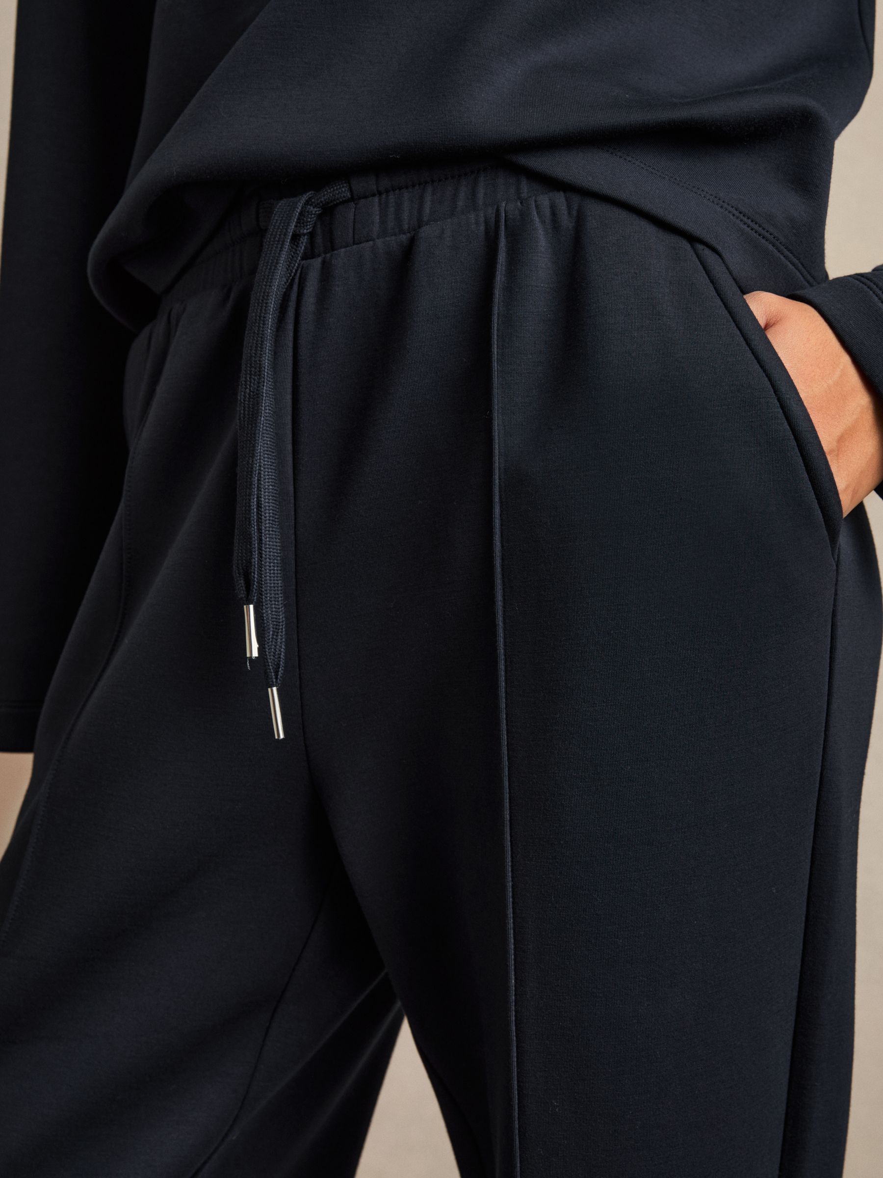 Interlock Jersey Pintuck Drawstring Joggers in Navy