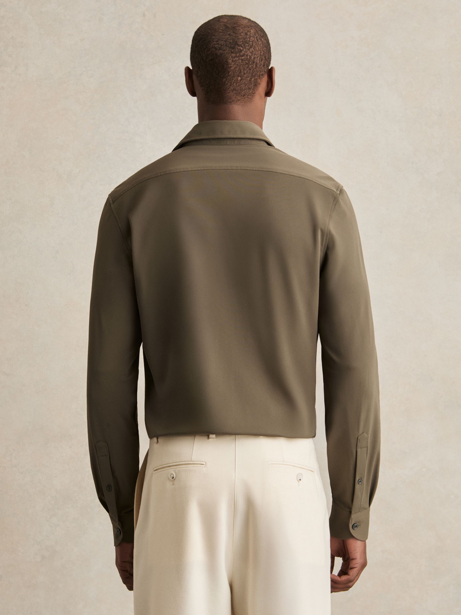 Stretch Jersey Cutaway-Collar Shirt in Olive Green