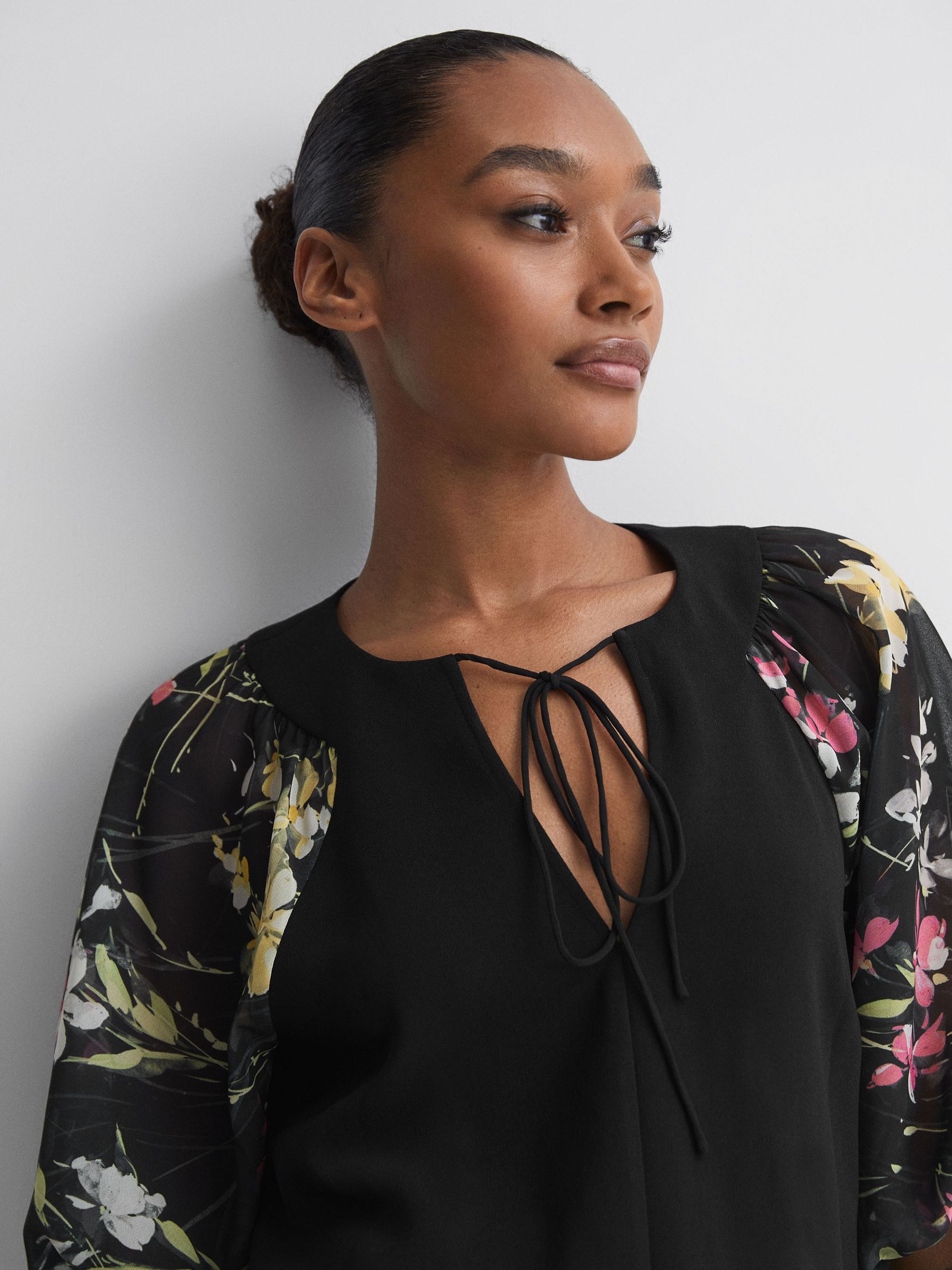 Florere Floral Puff Sleeve Top in Black