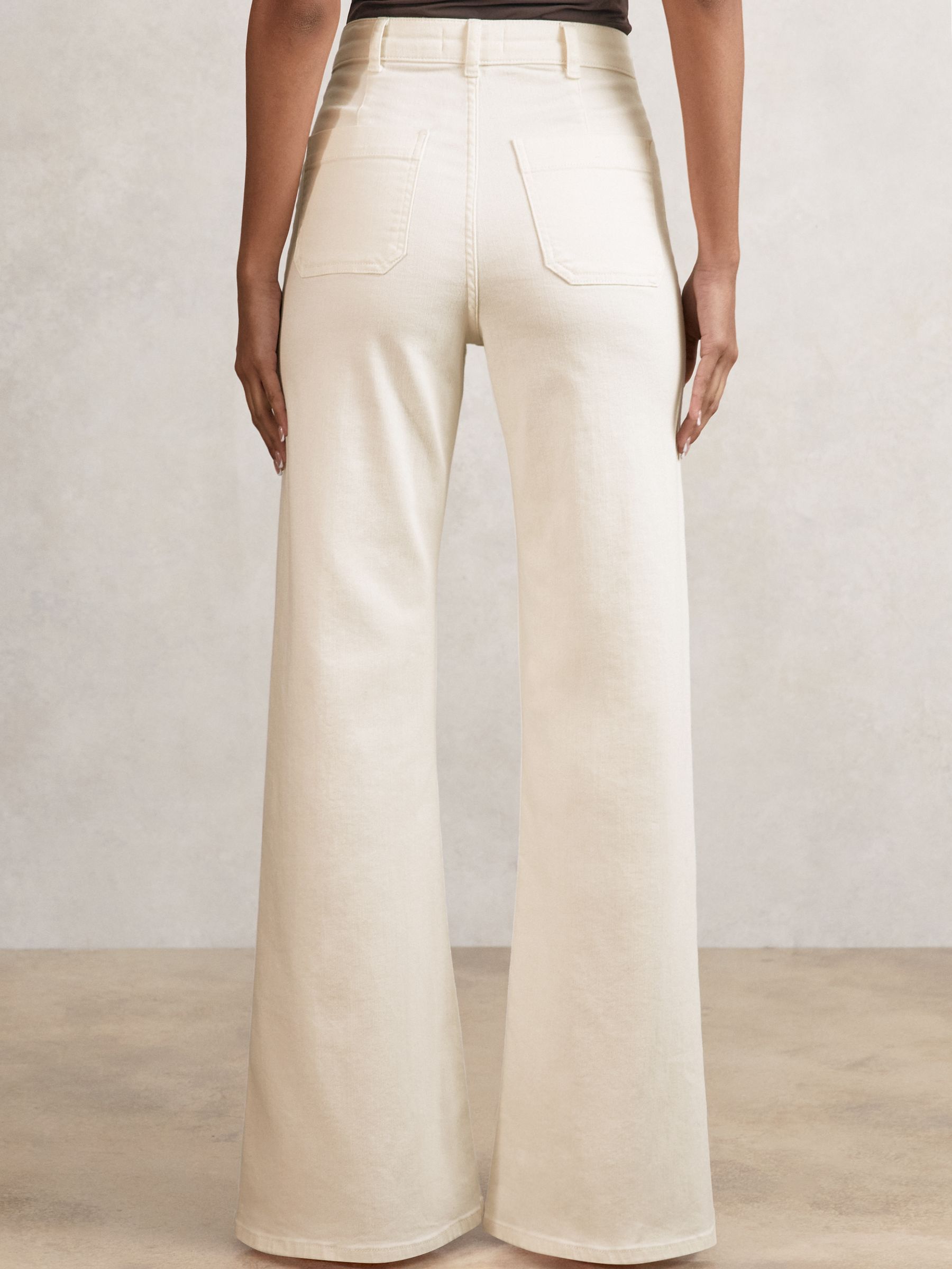 Patch-Pocket Flared Jeans in Ecru