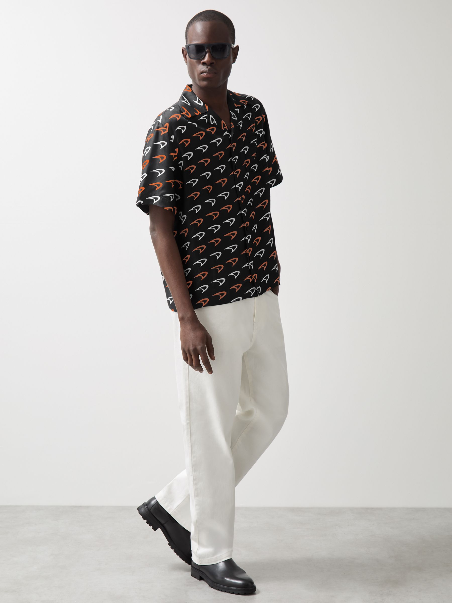 McLaren F1 Team Speedmark Logo Shirt in Black