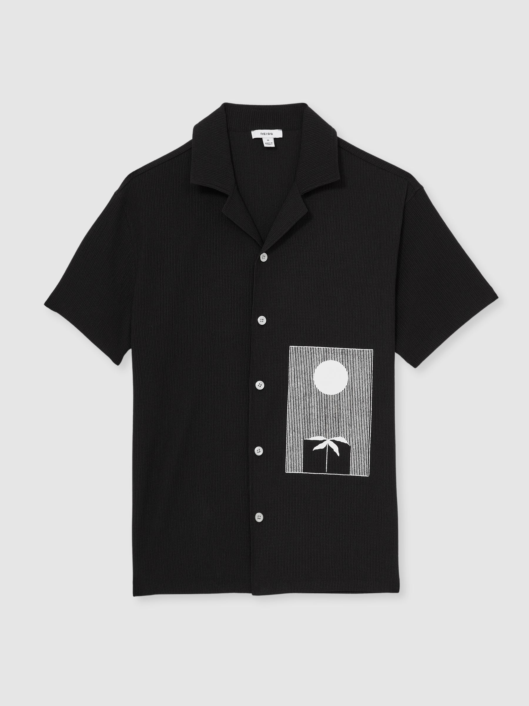 Graphic Print Cuban-Collar Shirt in Black