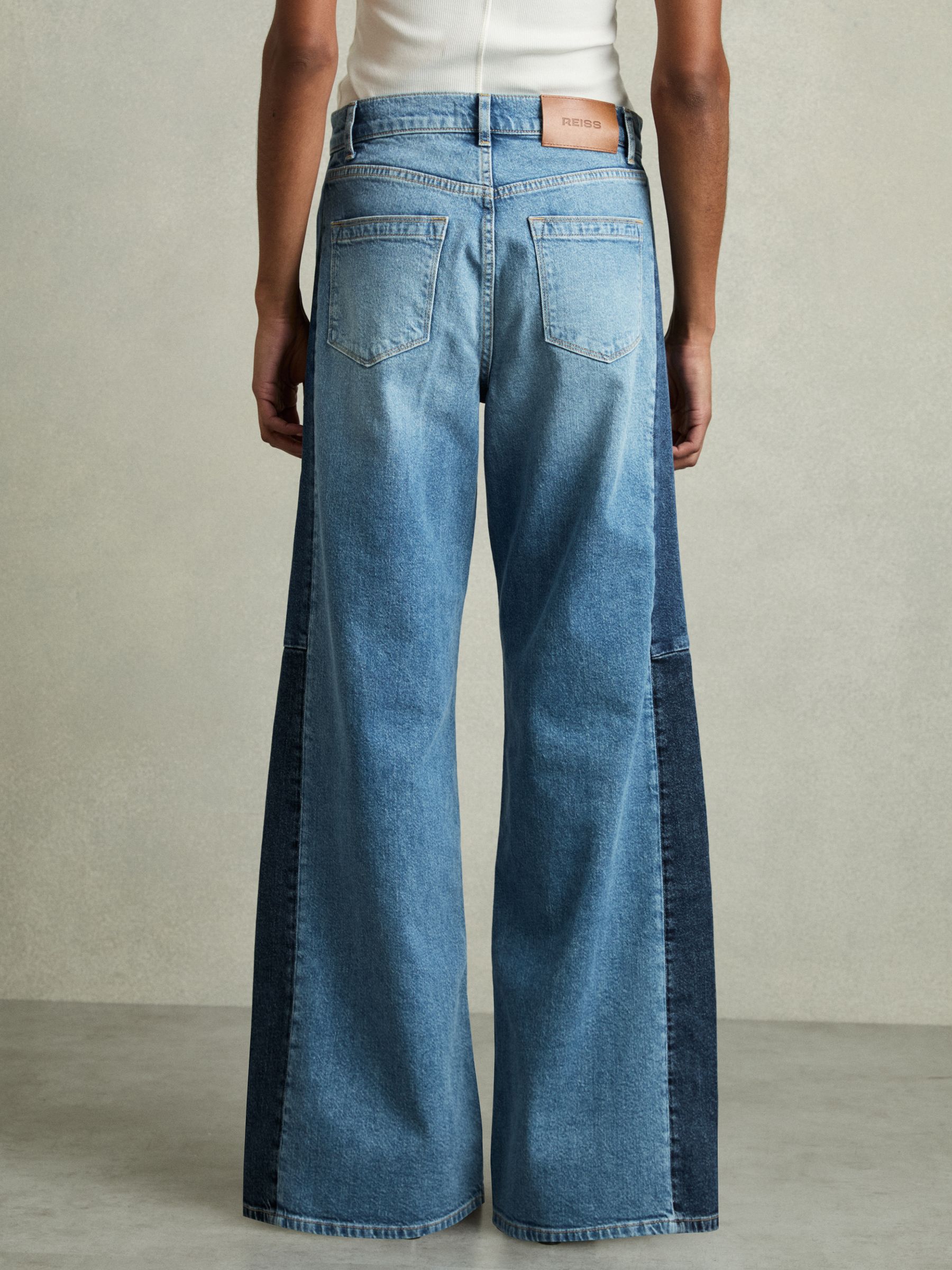 Wide-Leg Contrast-Panel Jeans in Light Blue