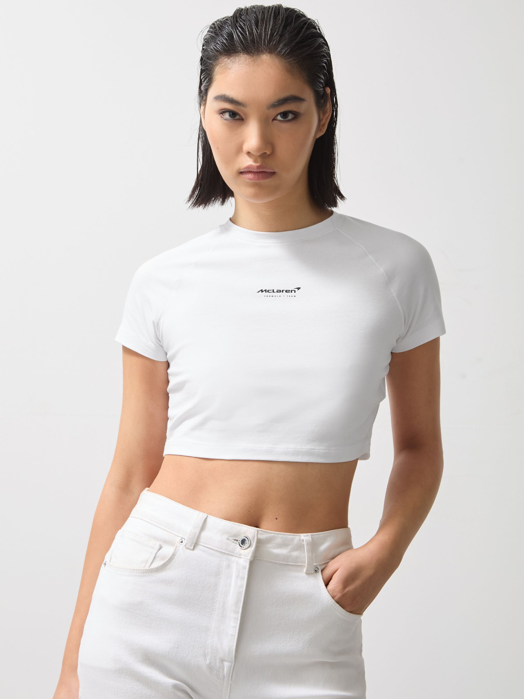McLaren F1 Team Cropped Logo T-Shirt in White